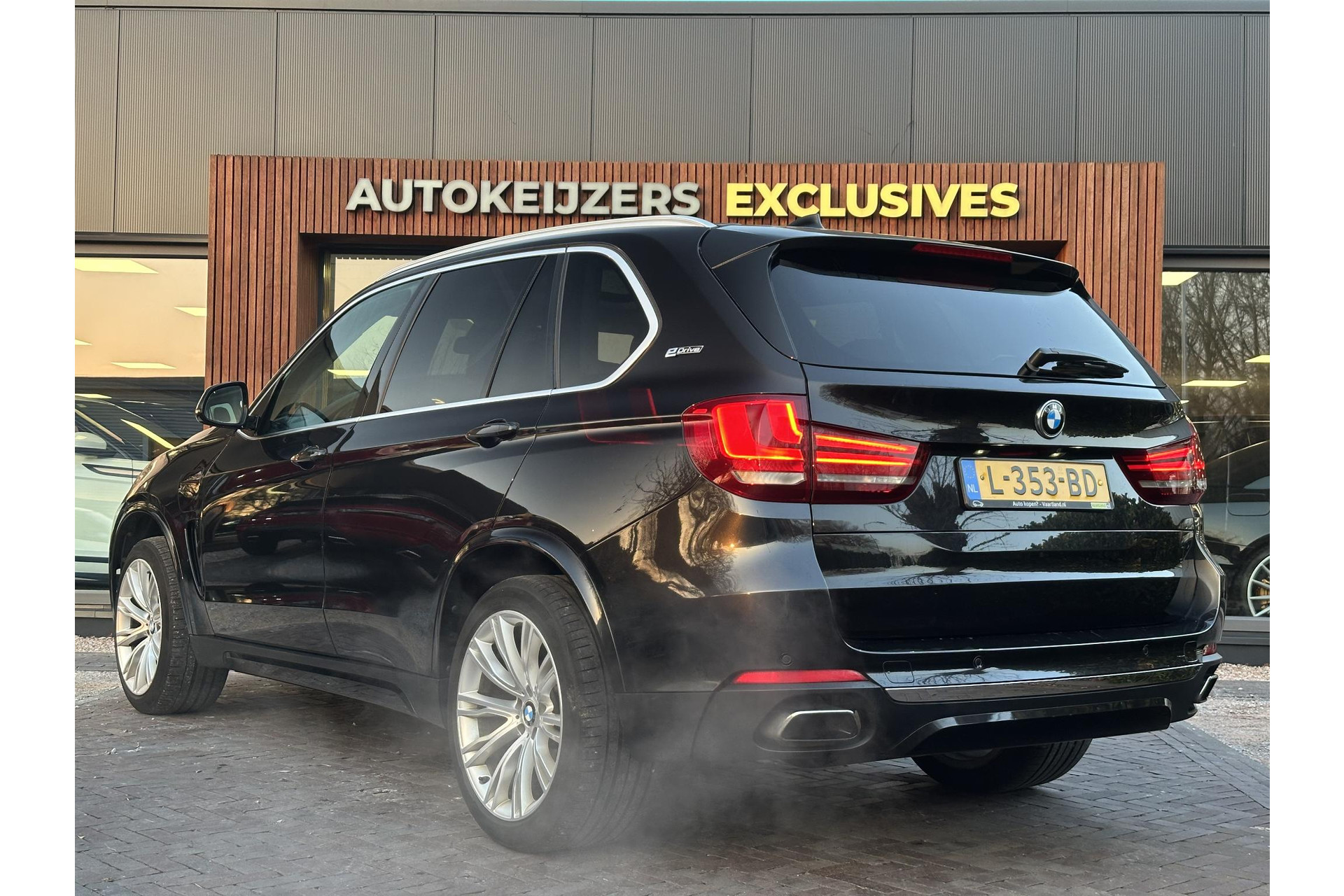 BMW X5 xDrive40e iPerformance High Executive 2017 black-sapphire metallic (475) 5