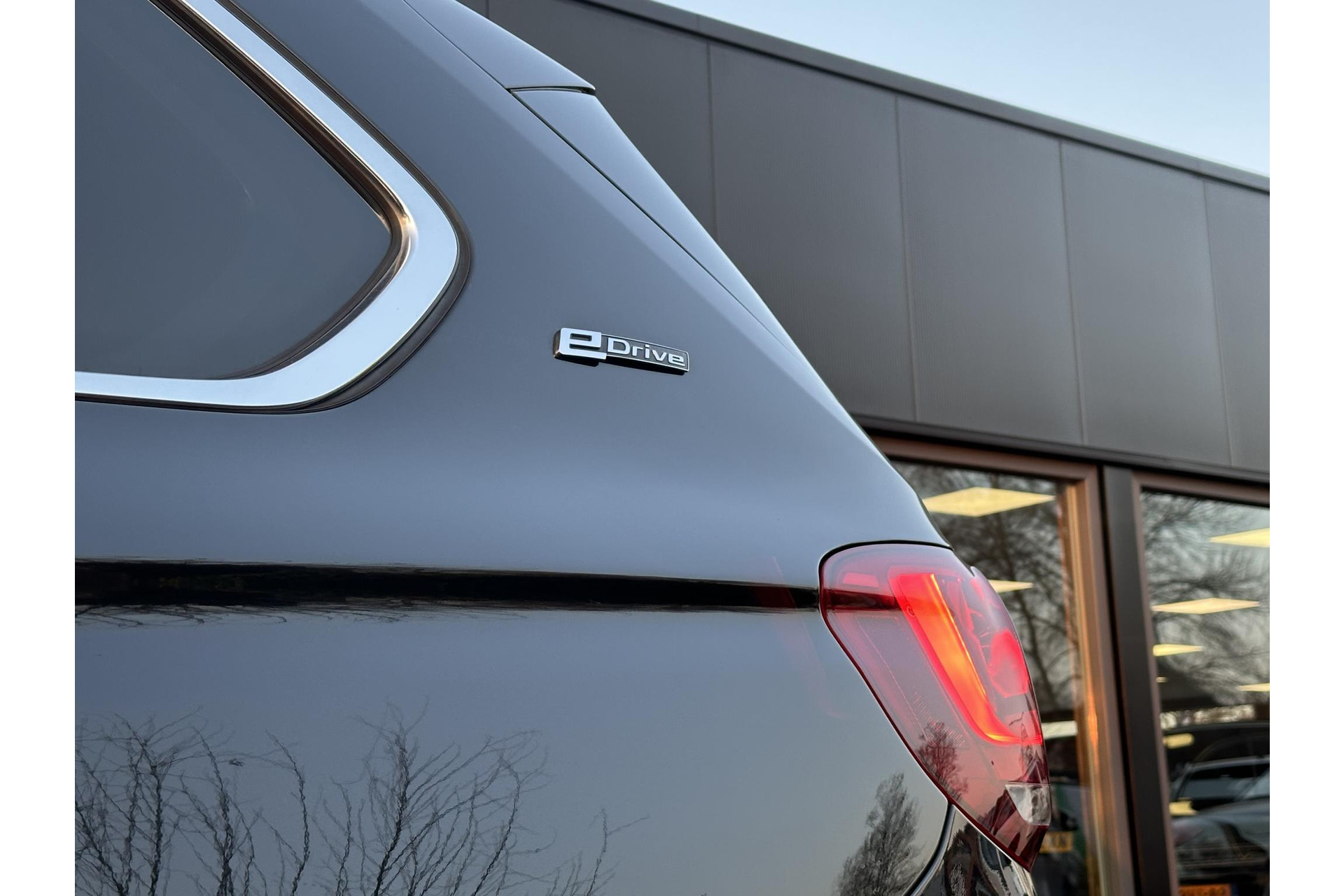 BMW X5 xDrive40e iPerformance High Executive 2017 black-sapphire metallic (475) 6