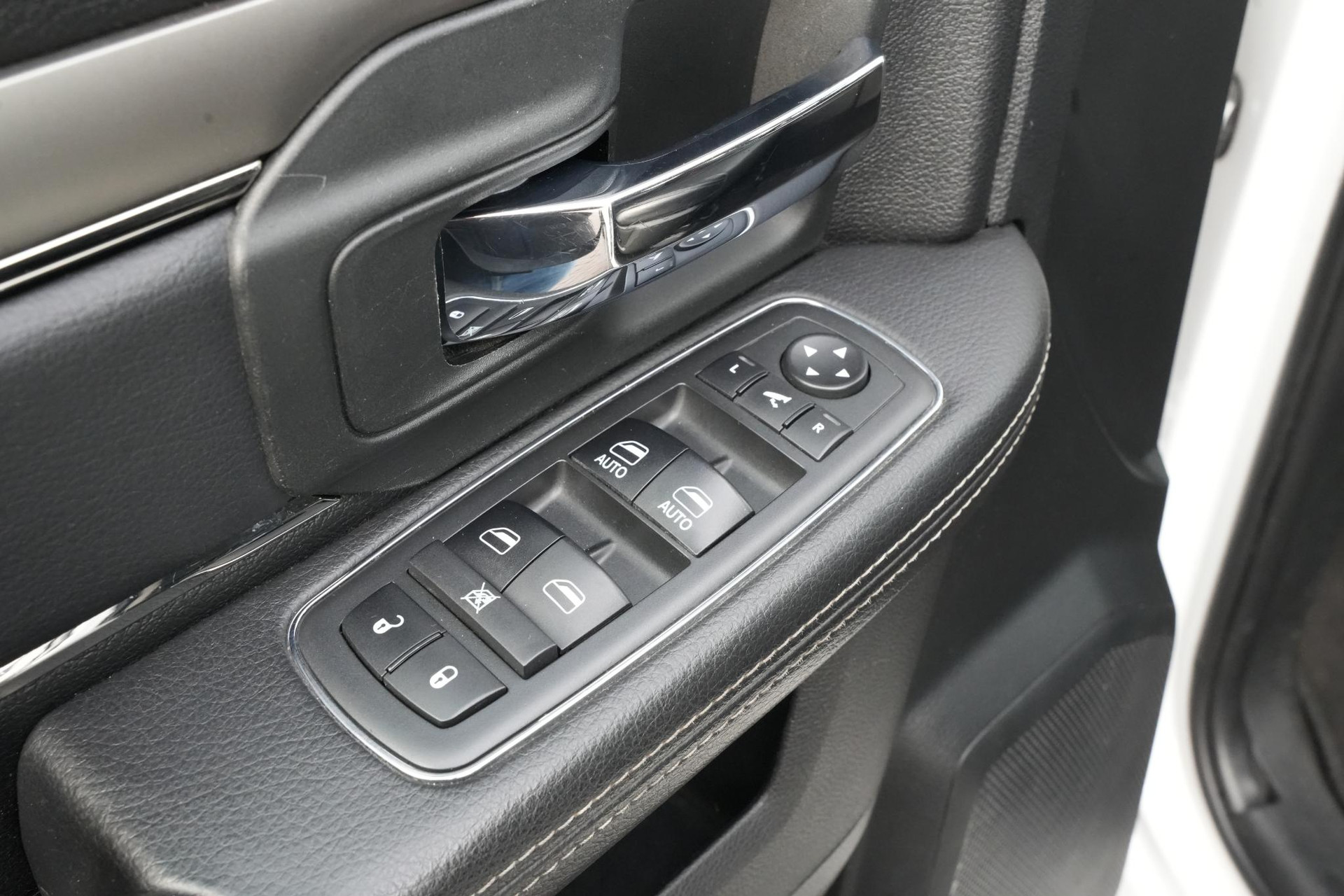 Dodge Ram 1500 5.7 V8 4x4 Crew Cab 5'7 Sport 2018  32