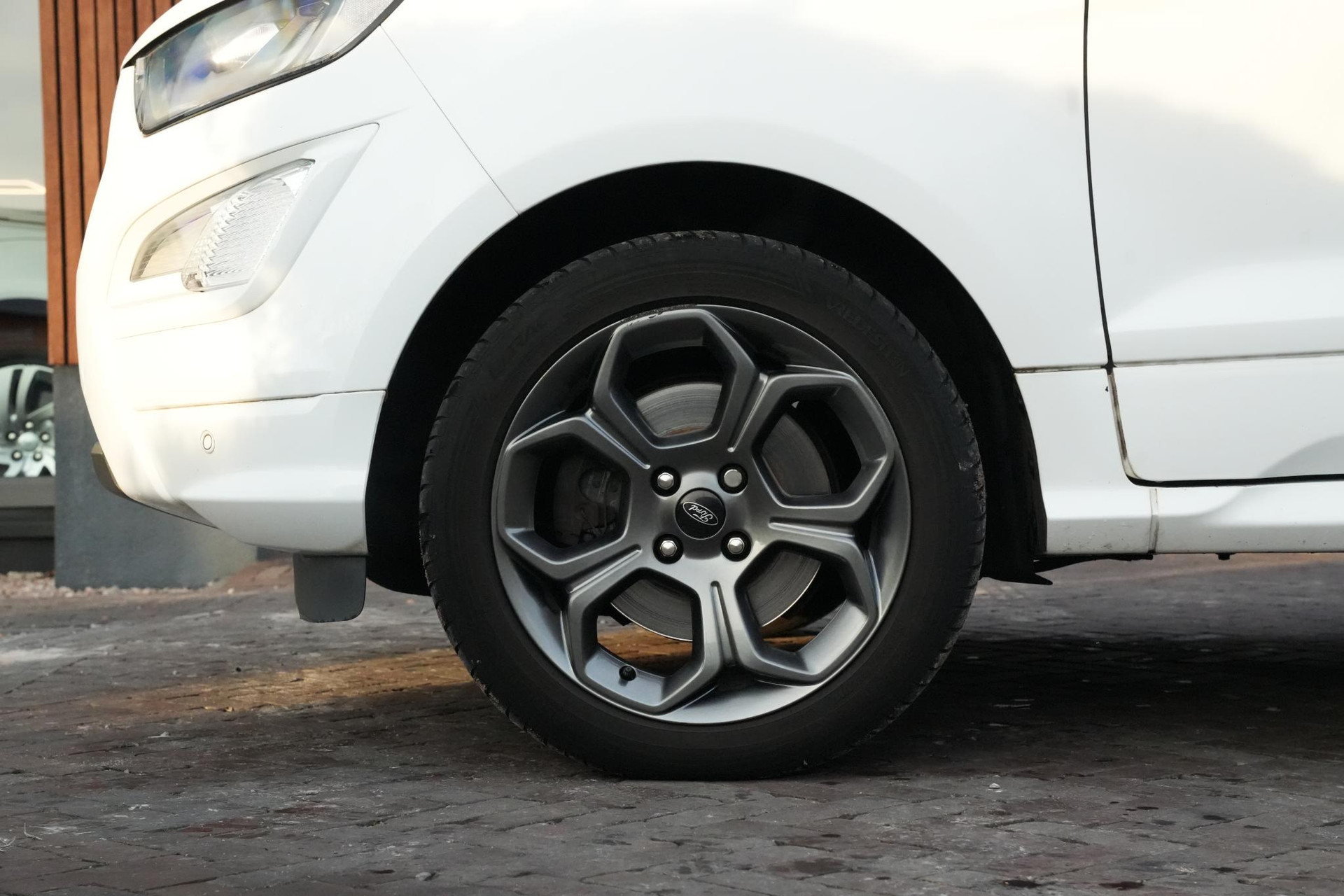 Ford EcoSport 1.0 EcoBoost Titanium 2018 Frozen White (Pn3gz) 10