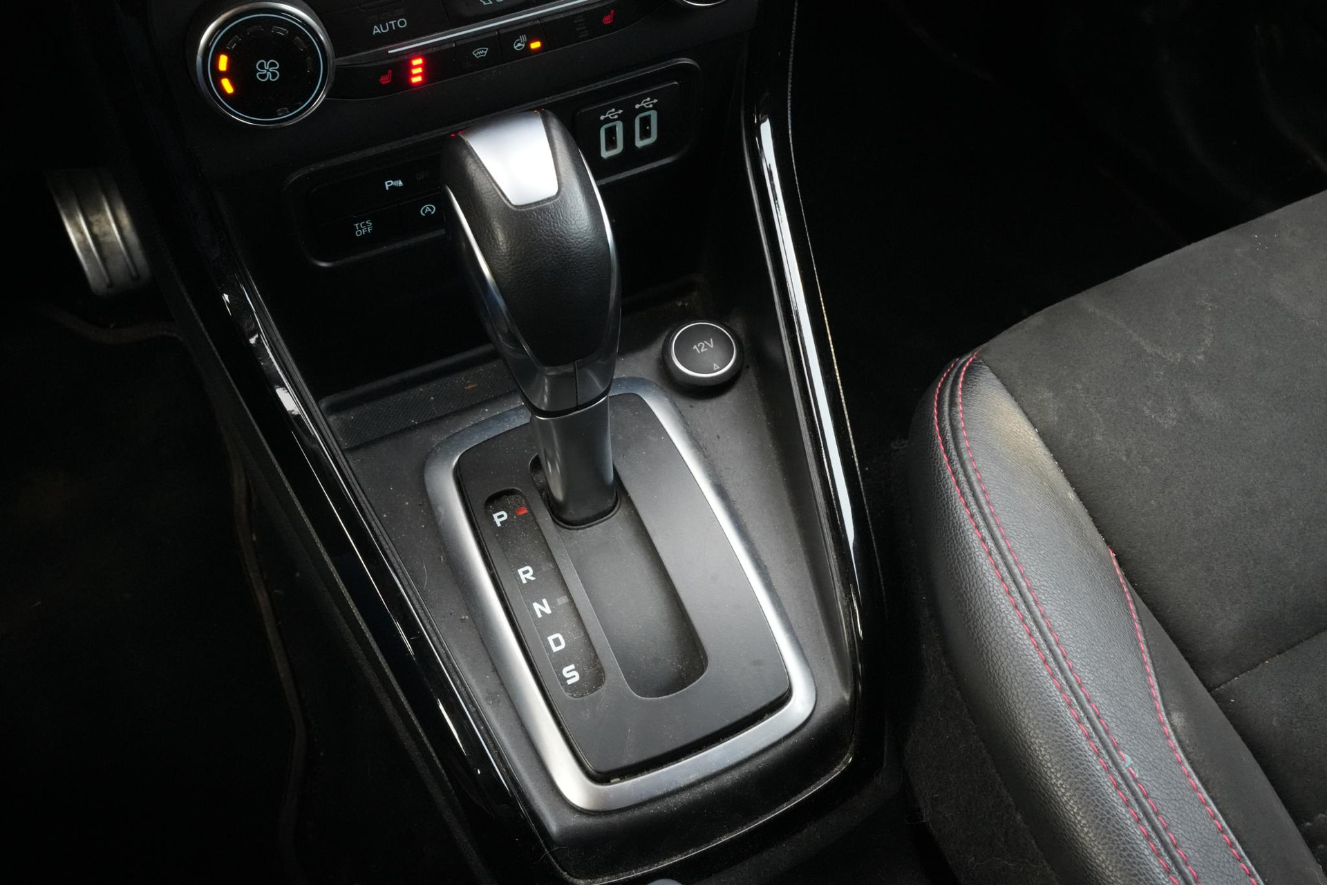 Ford EcoSport 1.0 EcoBoost Titanium 2018 Frozen White (Pn3gz) 26