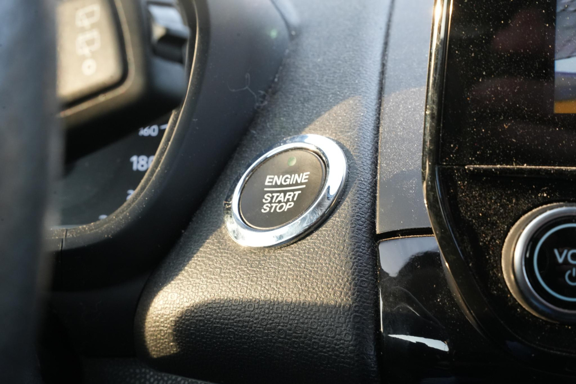 Ford EcoSport 1.0 EcoBoost Titanium 2018 Frozen White (Pn3gz) 28