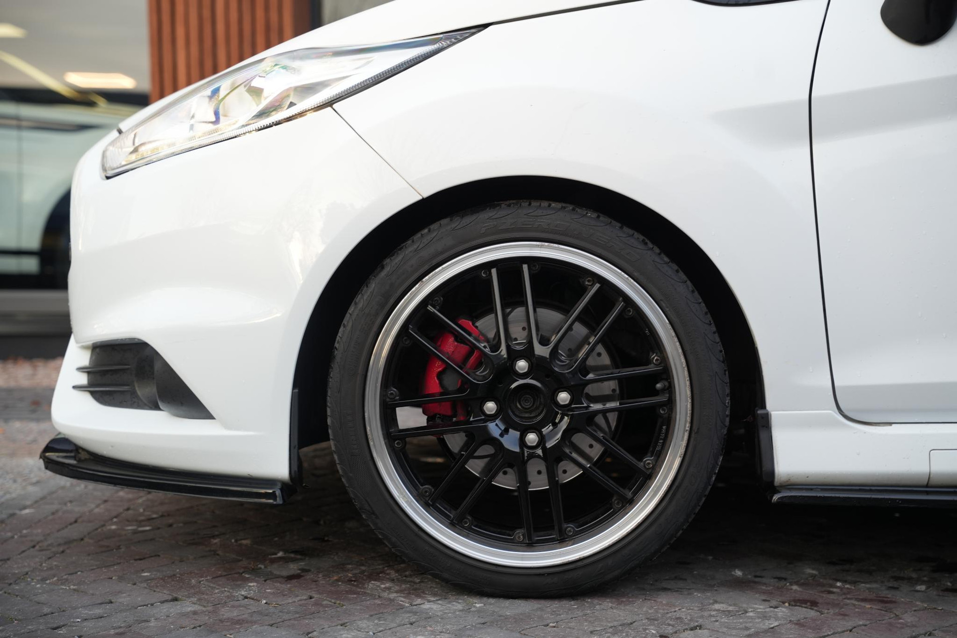 Ford Fiesta 1.6 ST2 2014 Frozen White (Pn3gz) 12