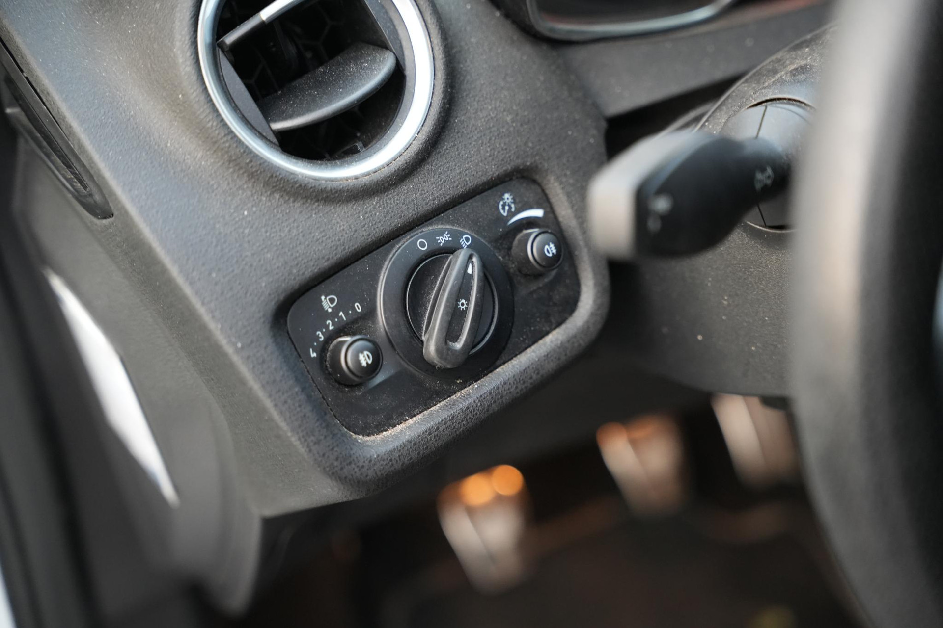 Ford Fiesta 1.6 ST2 2014 Frozen White (Pn3gz) 15