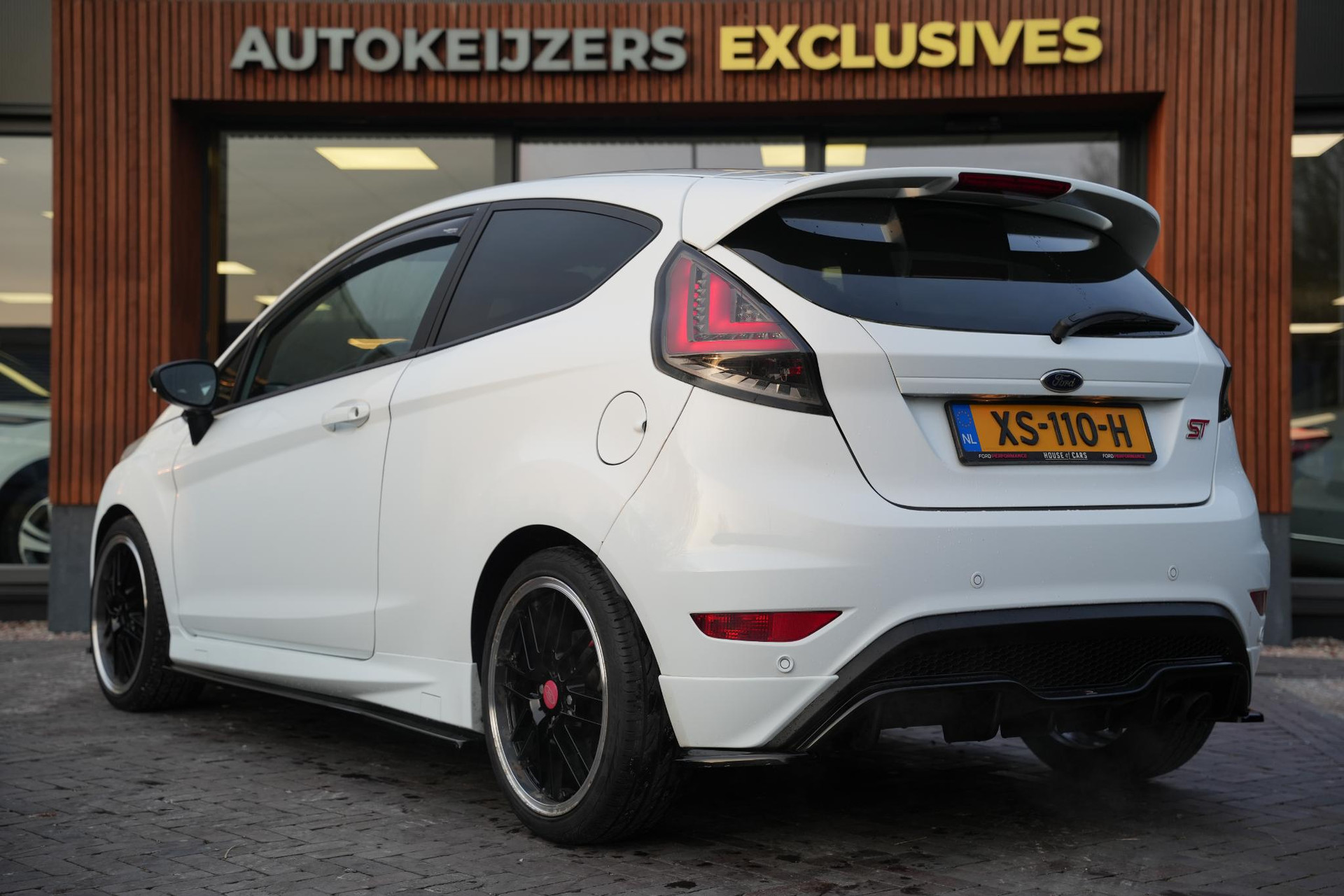 Ford Fiesta 1.6 ST2 2014 Frozen White (Pn3gz) 7