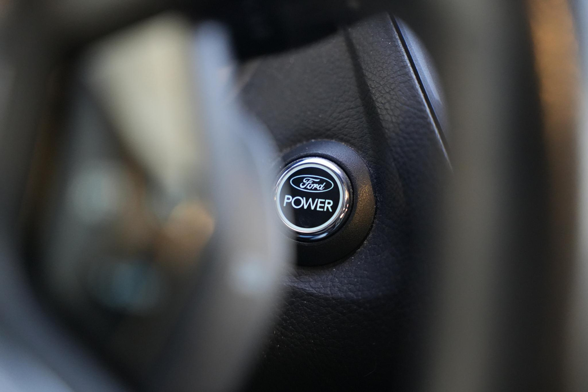 Ford Focus 1.0 EcoBoost Titanium 2013  22