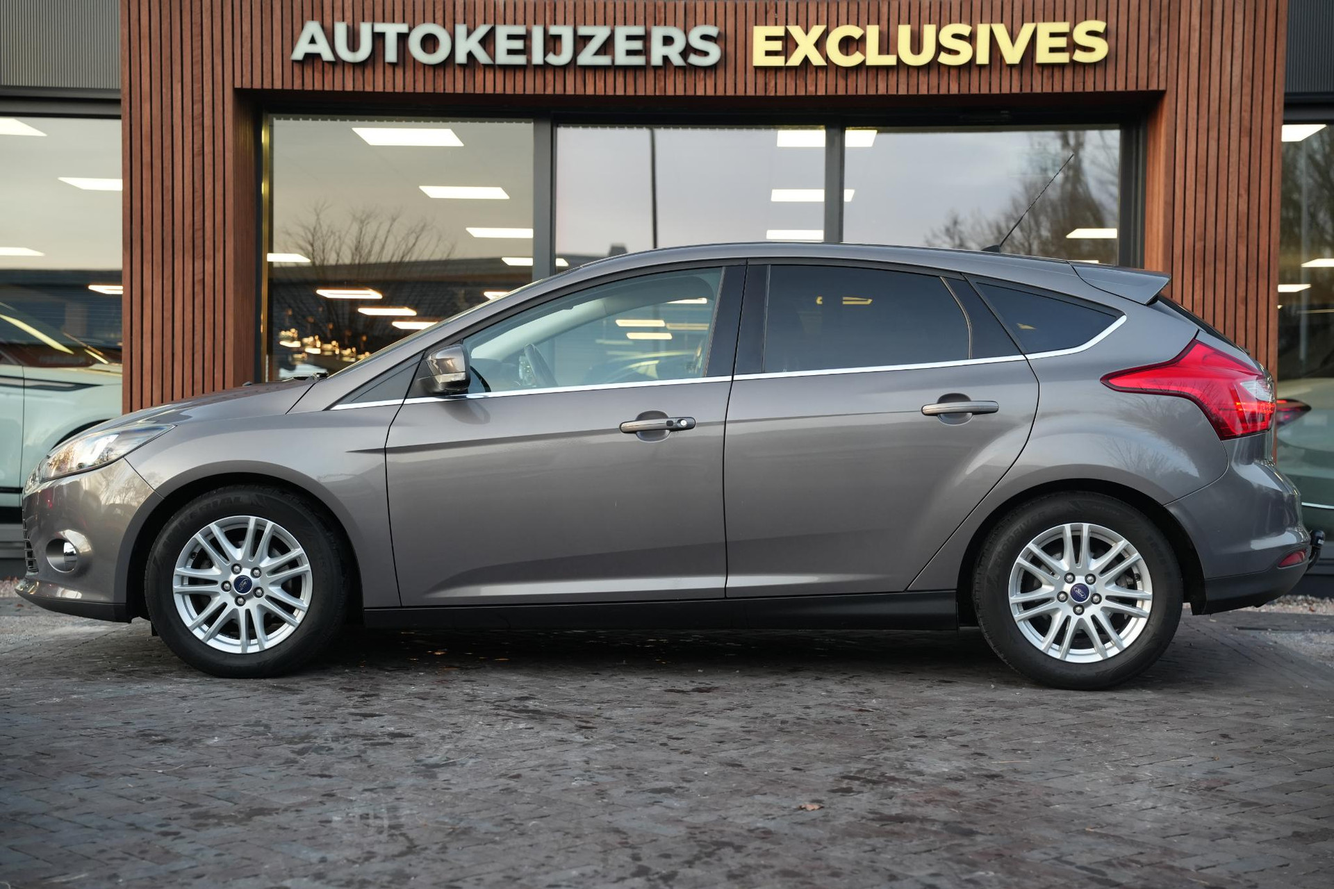 Ford Focus 1.0 EcoBoost Titanium 2013  5