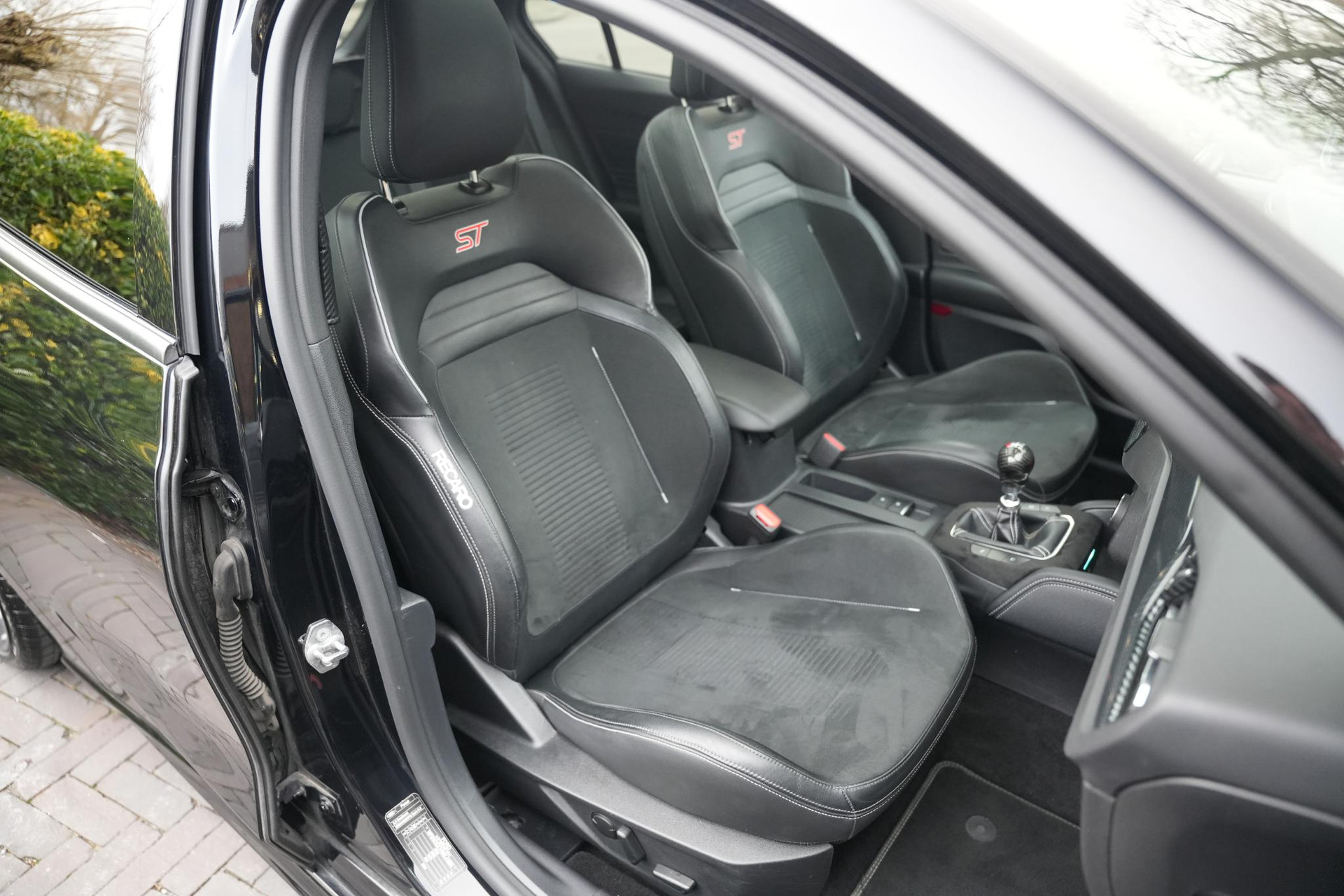 Ford Focus 2.3 EcoBoost ST-X 2020  11