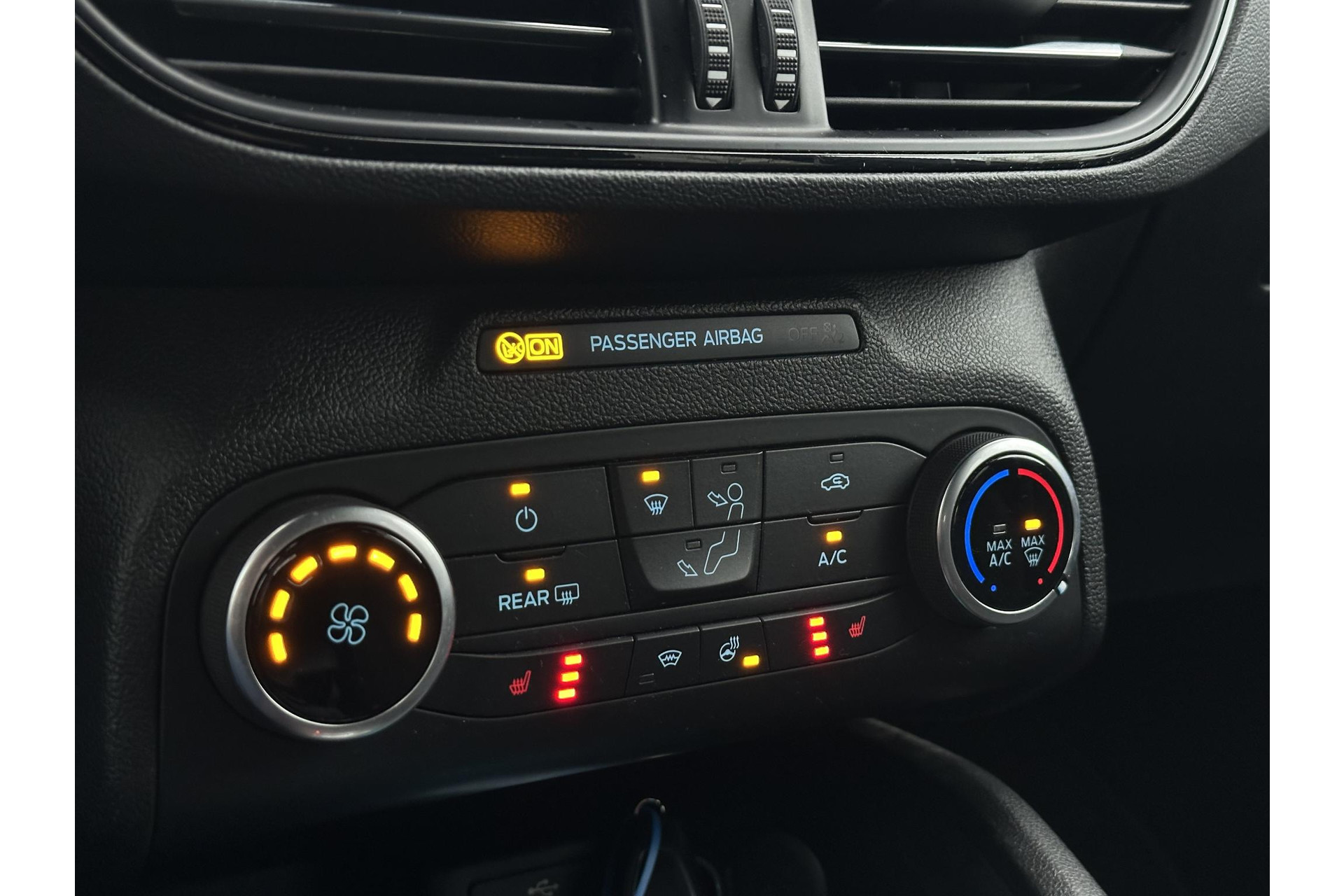 Ford FOCUS Wagon 1.0 EcoBoost ST Line 2019  28