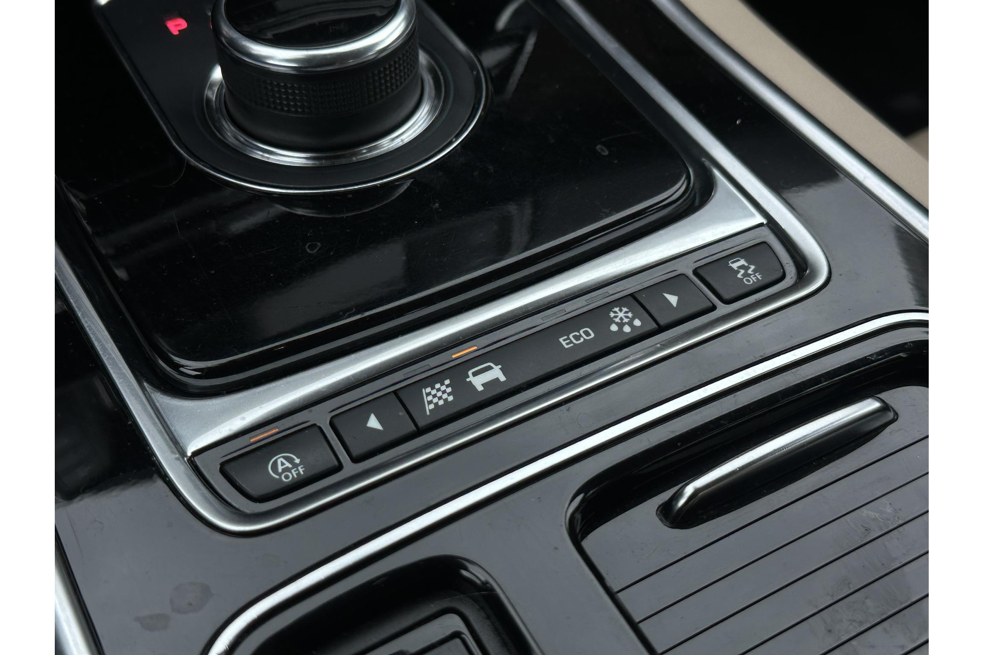 Jaguar XE 2.0 Prestige Pro Edition 2018 Ebony black-JBC1807 (1AT) 23