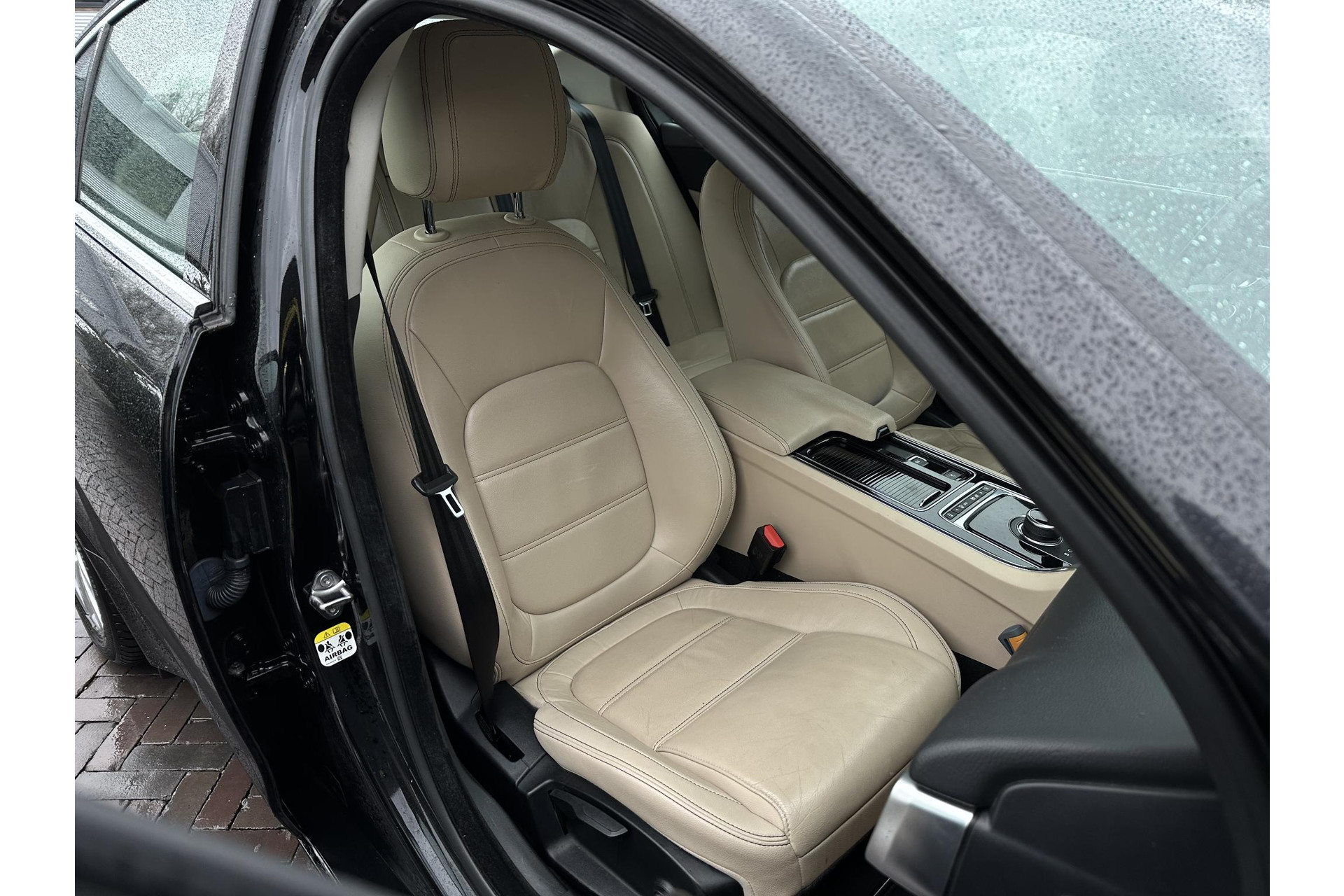 Jaguar XE 2.0 Prestige Pro Edition 2018 Ebony black-JBC1807 (1AT) 7