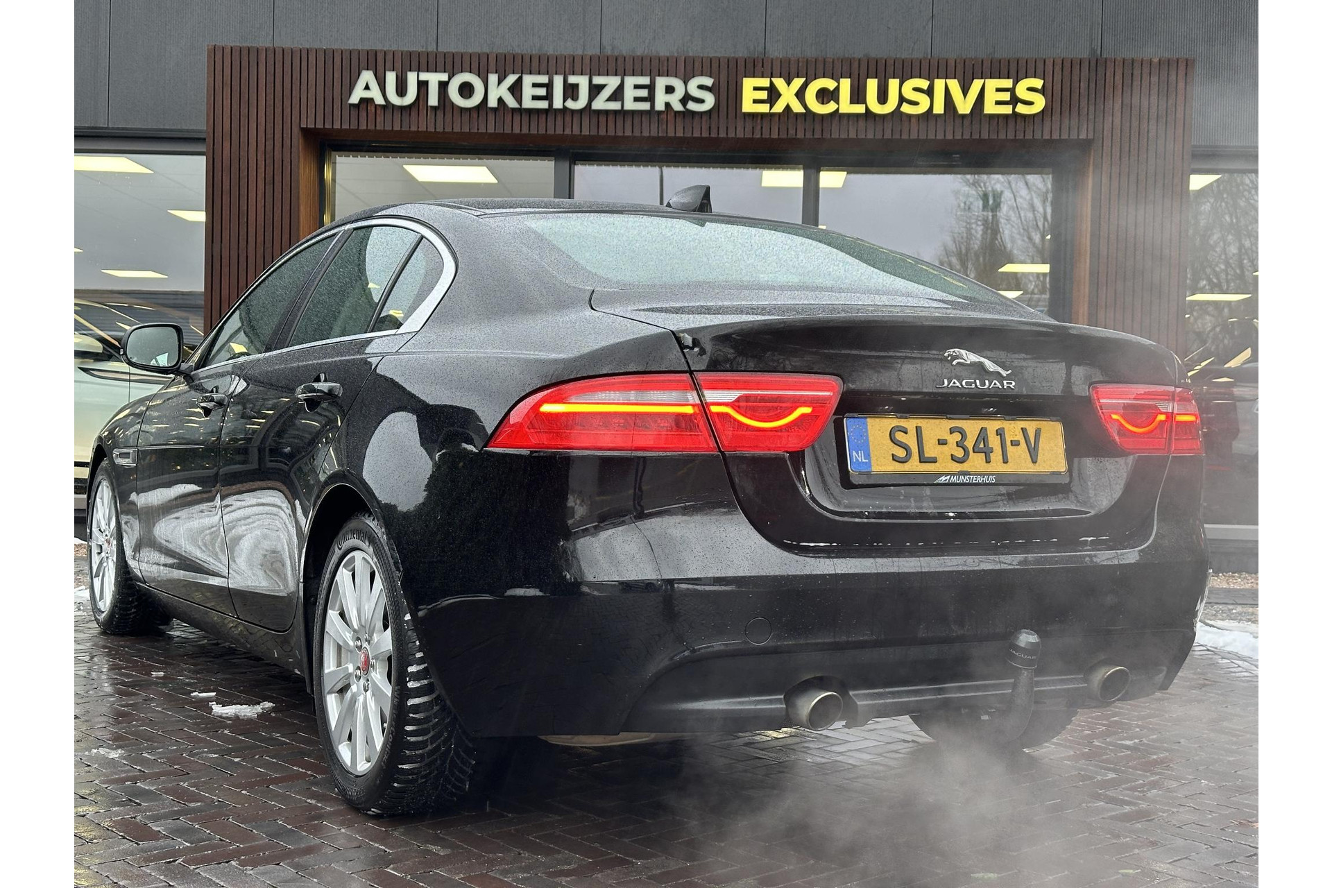 Jaguar XE 2.0 Prestige Pro Edition 2018 Ebony black-JBC1807 (1AT) 8