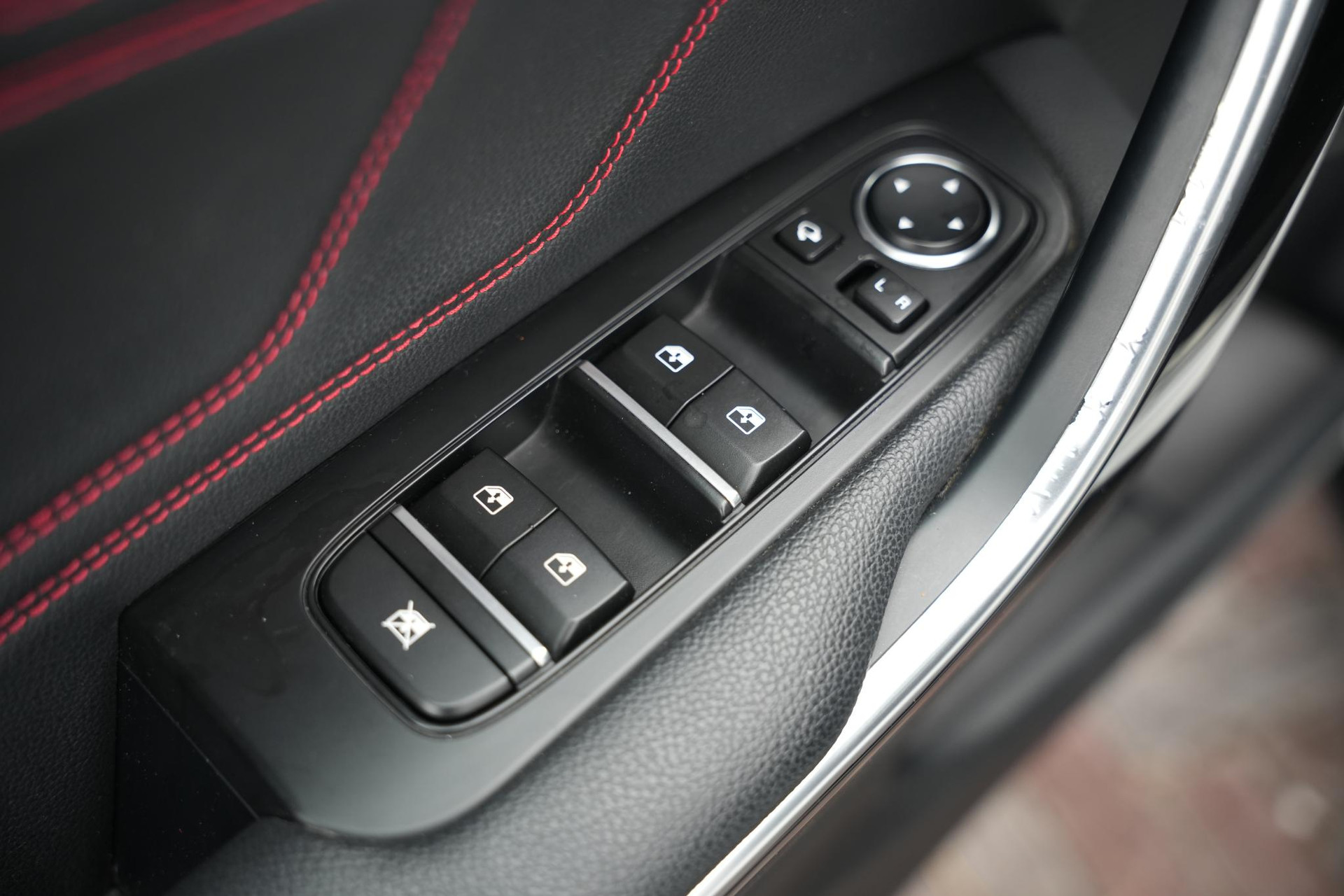 Kia ProCeed 1.6 T-GDi GT 2019 Deluxe White Pearl (HW2) 18