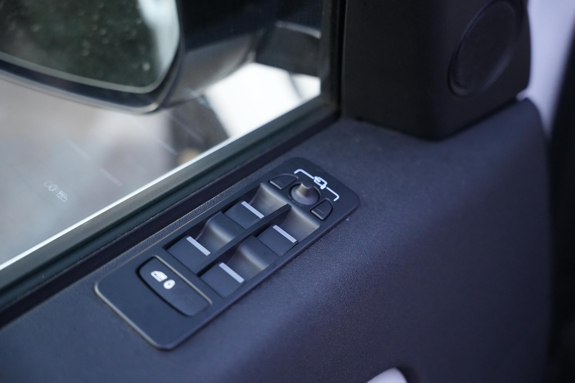 Land Rover Discovery Sport 1.5 P300e PHEV Dynamic SE 2023  16