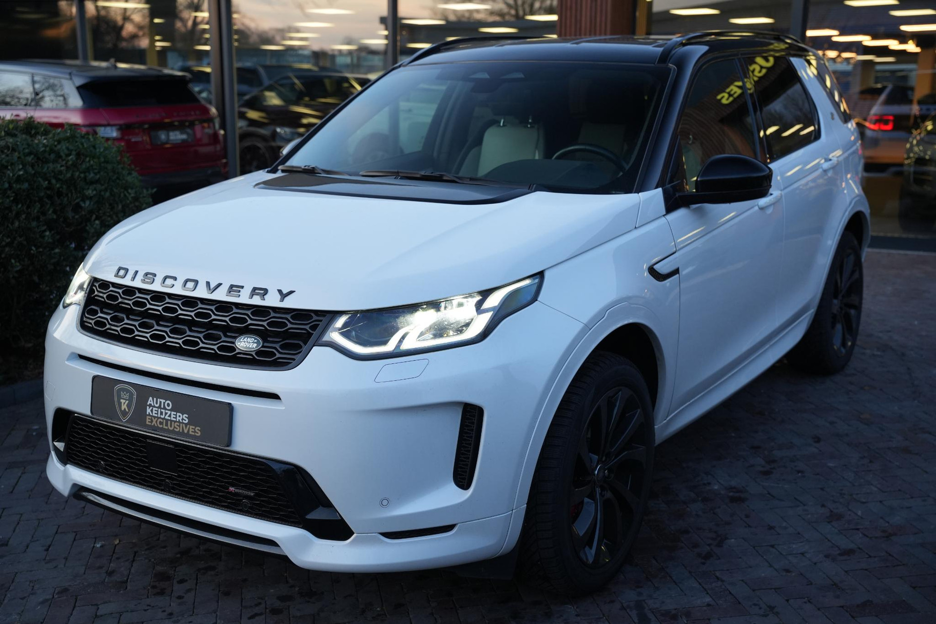 Land Rover Discovery Sport 1.5 P300e PHEV Dynamic SE 2023  41