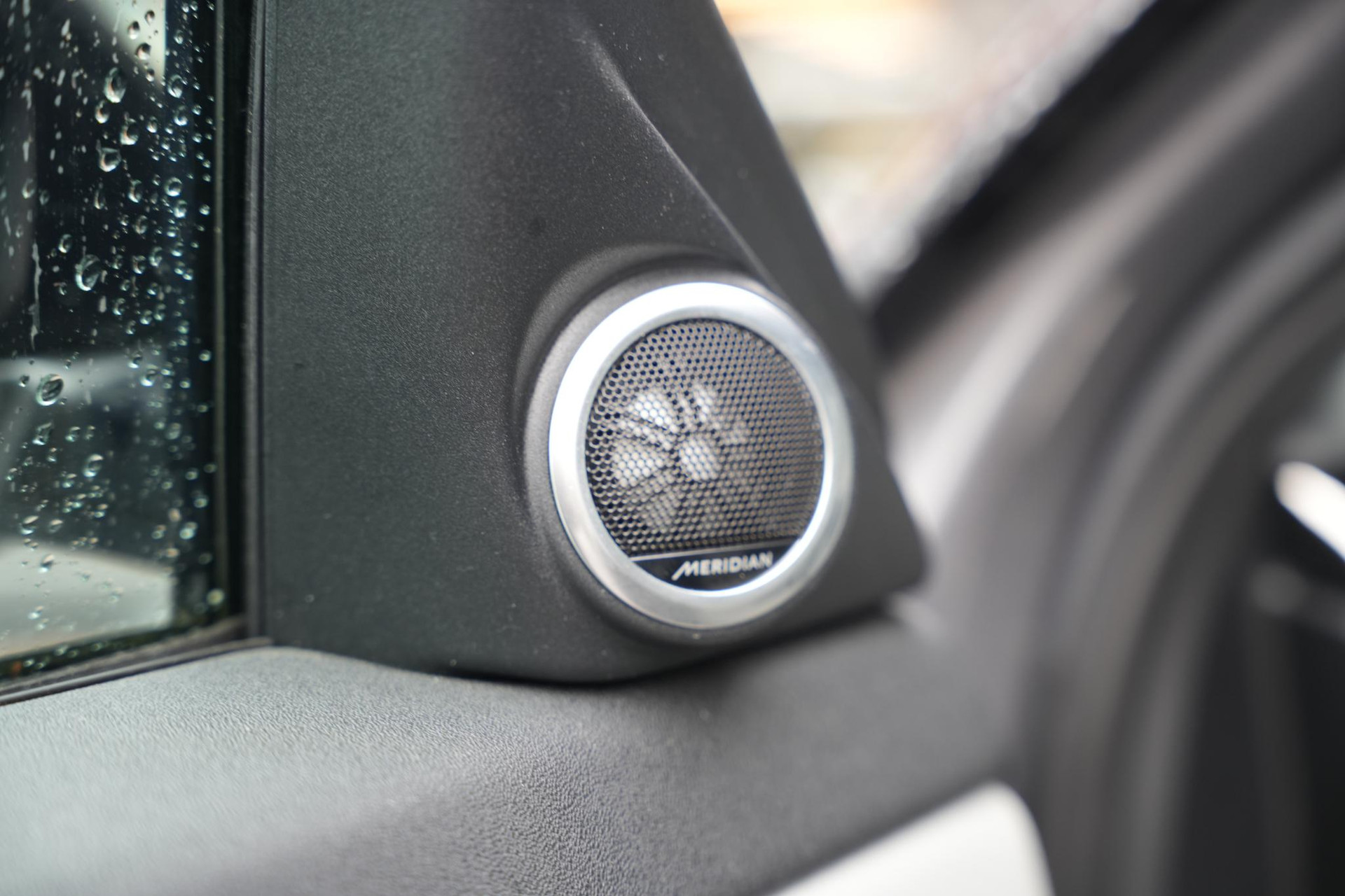 Land Rover Range Rover Evoque 2.0 P200 AWD R-Dynamic S 2020 Eiger grey-JBC2409 (1DF) 19