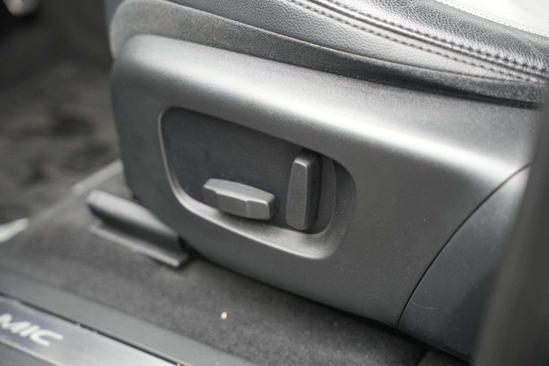 Land Rover Range Rover Evoque 2.0 P200 AWD R-Dynamic S 2020 Eiger grey-JBC2409 (1DF) 20