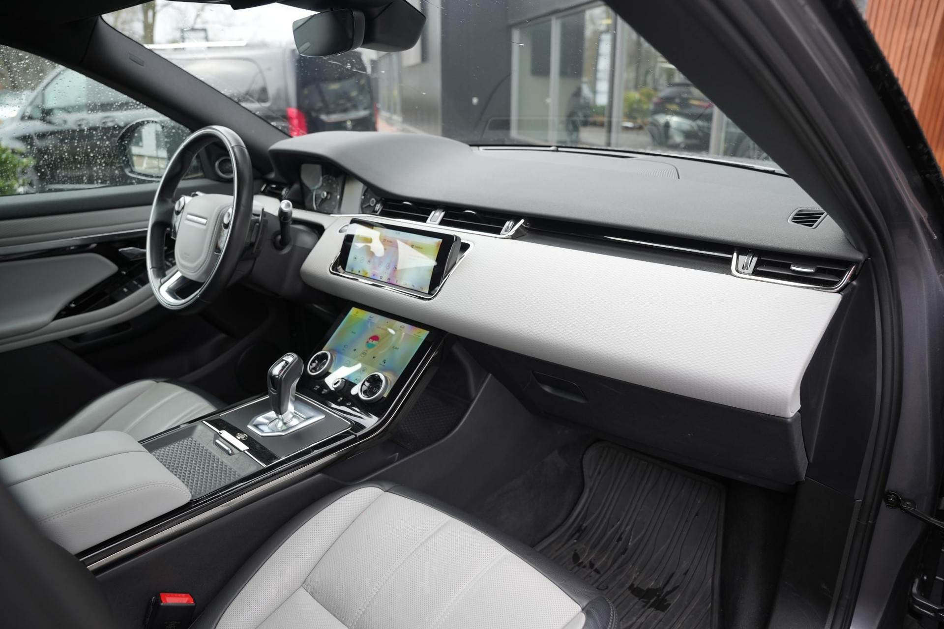 Land Rover Range Rover Evoque 2.0 P200 AWD R-Dynamic S 2020 Eiger grey-JBC2409 (1DF) 25