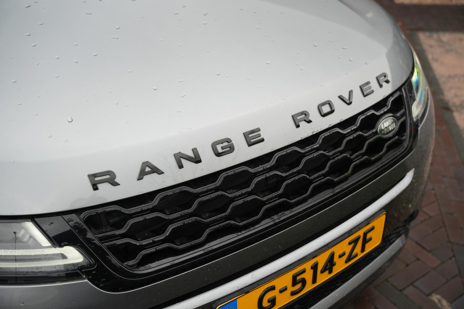 Land Rover Range Rover Evoque 2.0 P200 AWD R-Dynamic S 2020 Eiger grey-JBC2409 (1DF) 5