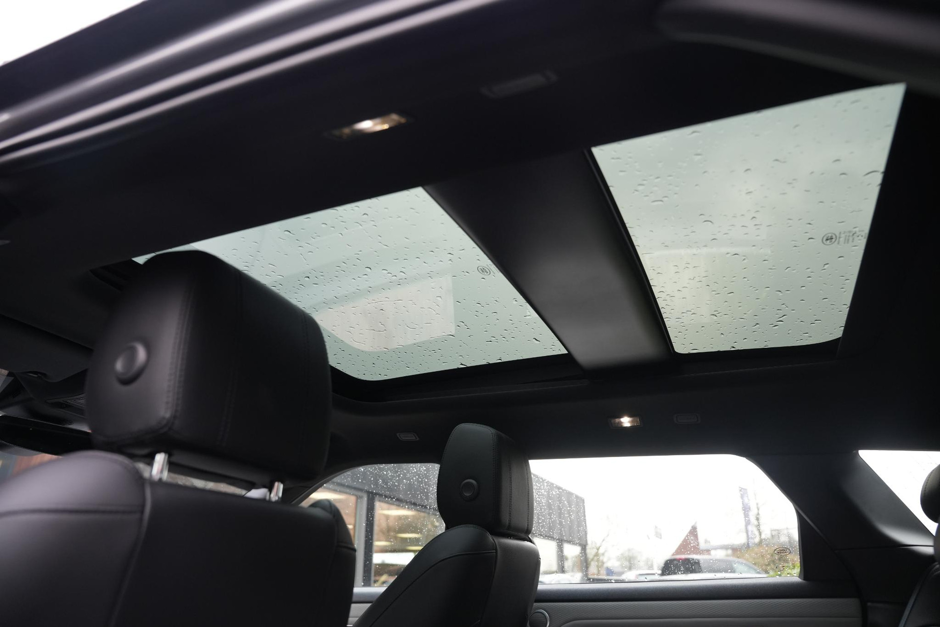 Land Rover Range Rover Evoque 2.0 P200 AWD R-Dynamic S 2020 Eiger grey-JBC2409 (1DF) 51