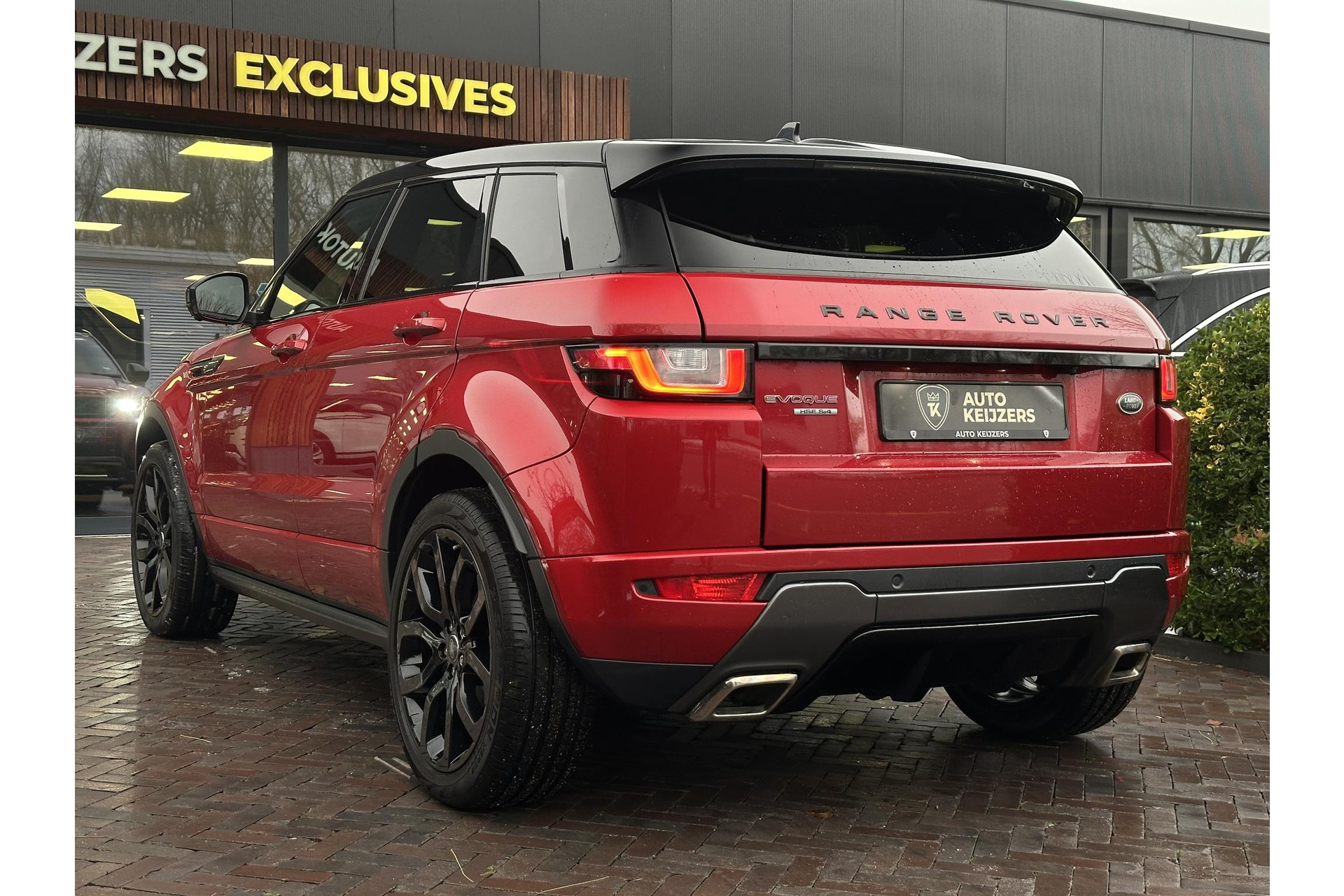 Land Rover Range Rover Evoque 2.0 Si4 SE Dynamic 2016 Exterior Paint - Firenze (1AF) 16