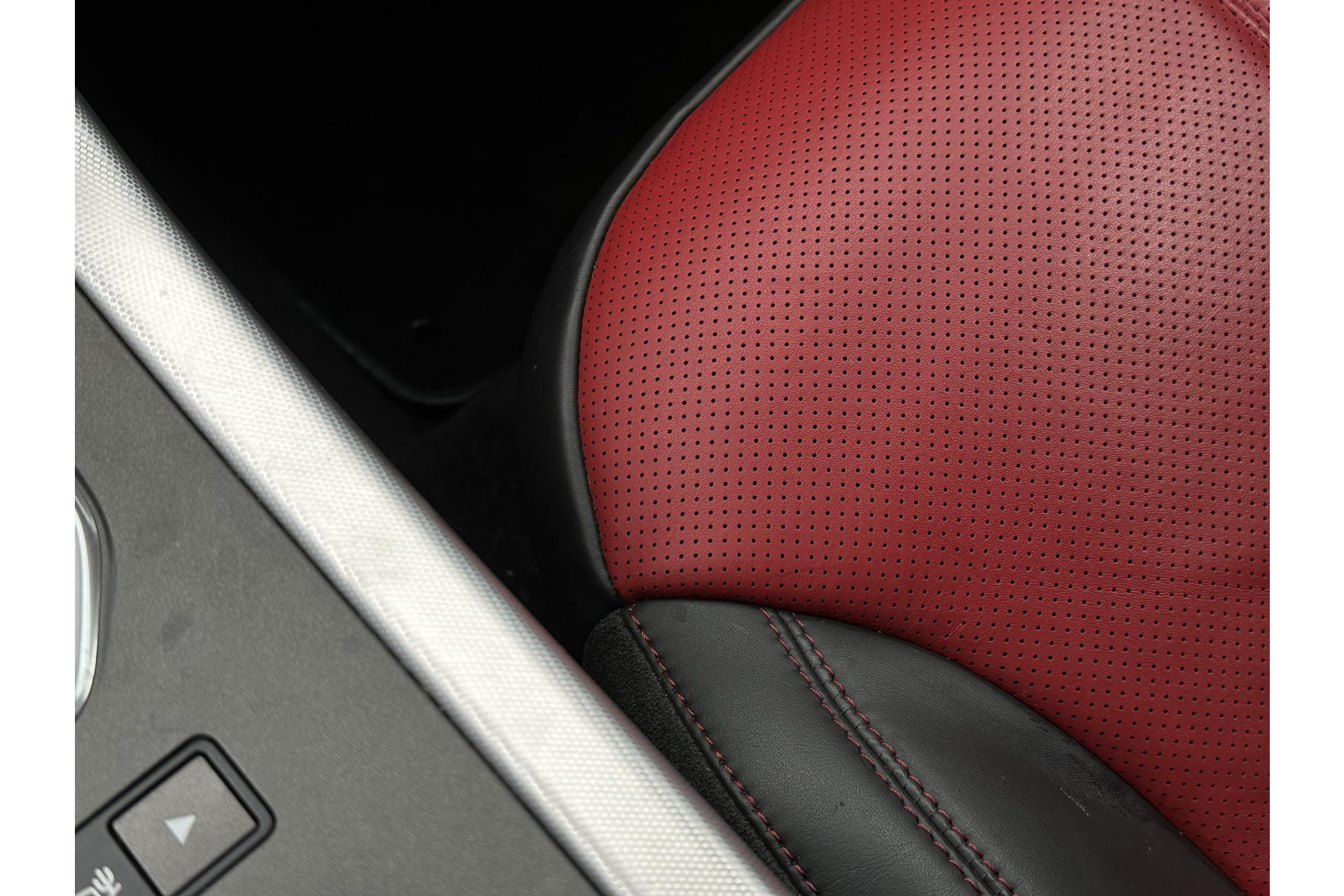 Land Rover Range Rover Evoque 2.0 Si4 SE Dynamic 2016 Exterior Paint - Firenze (1AF) 20