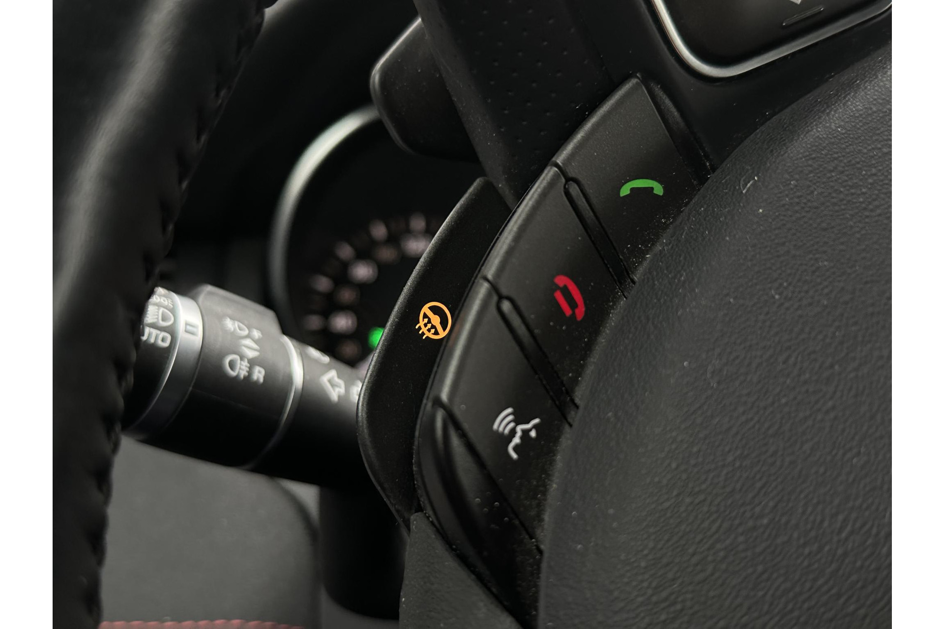 Land Rover Range Rover Evoque 2.0 Si4 SE Dynamic 2016 Exterior Paint - Firenze (1AF) 21