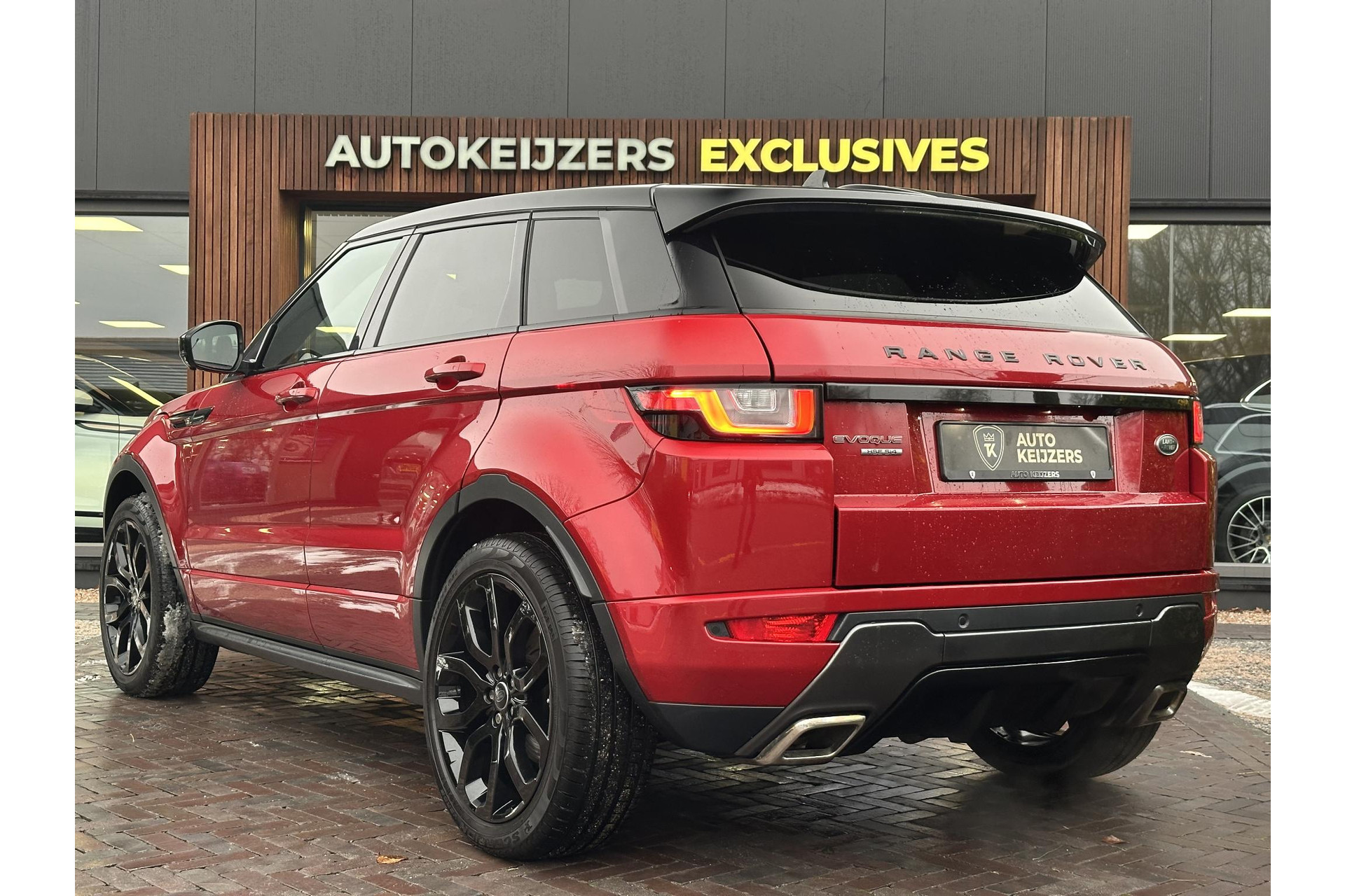 Land Rover Range Rover Evoque 2.0 Si4 SE Dynamic 2016 Exterior Paint - Firenze (1AF) 7