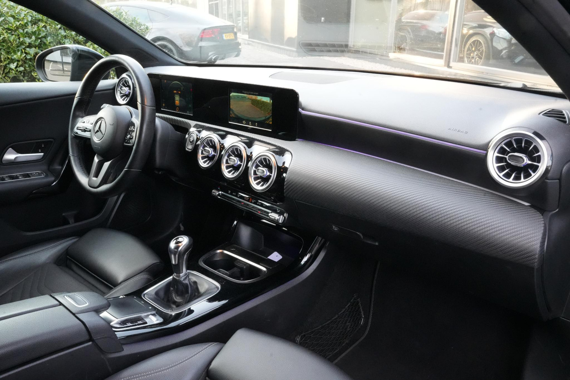 Mercedes-Benz A-Klasse 160 2019 NIGHT BLACK - STANDARD FINISH (696U) 18