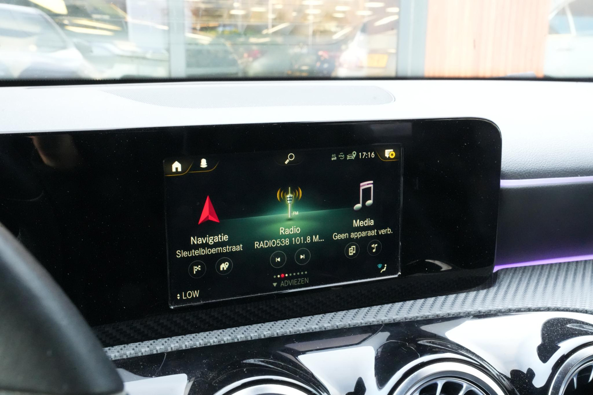 Mercedes-Benz A-Klasse 160 2019 NIGHT BLACK - STANDARD FINISH (696U) 23