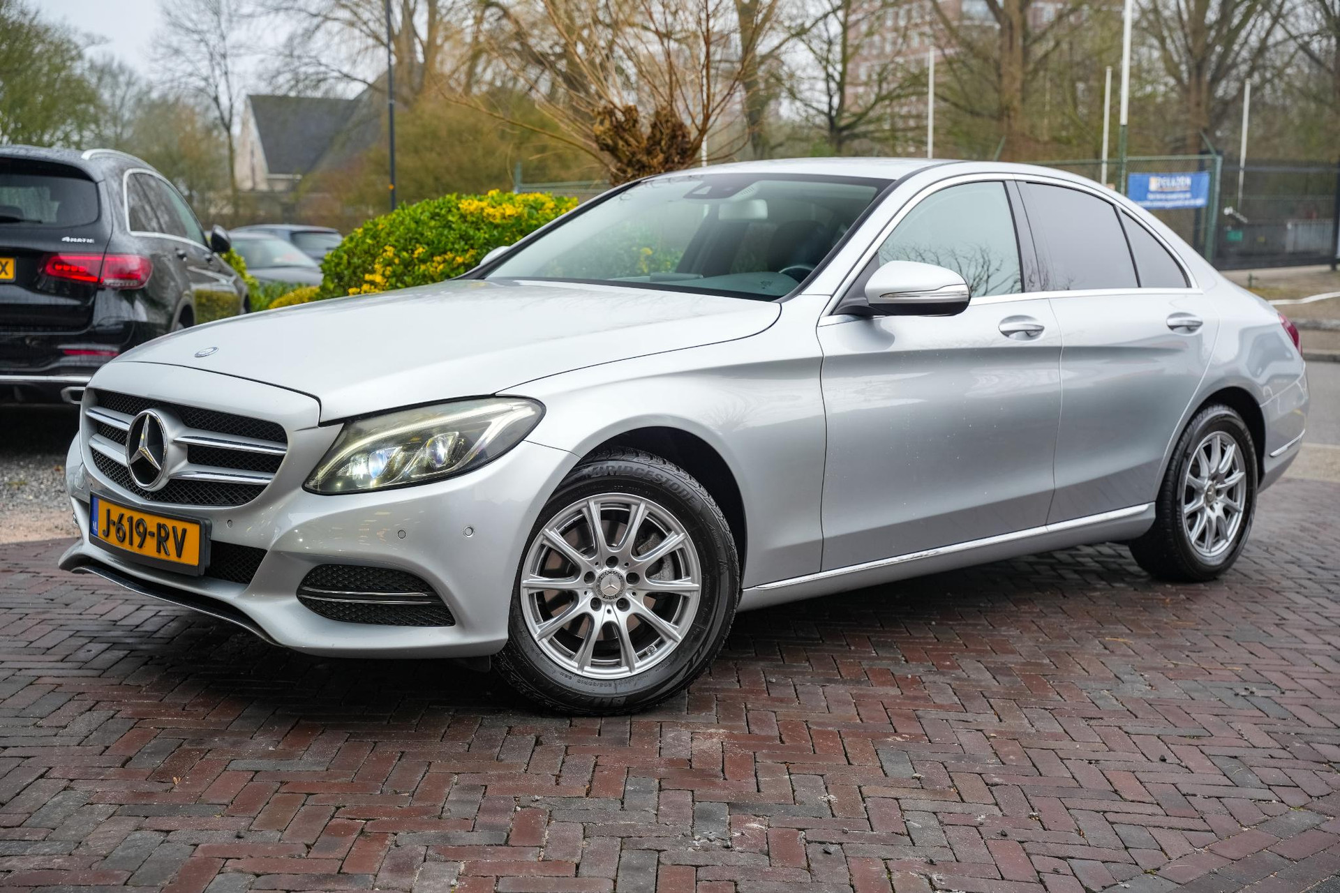 Mercedes-Benz C-Klasse 180 Prestige Edition C 2014 IRIDIUM SILVER - METALLIC FINISH (775U) 26