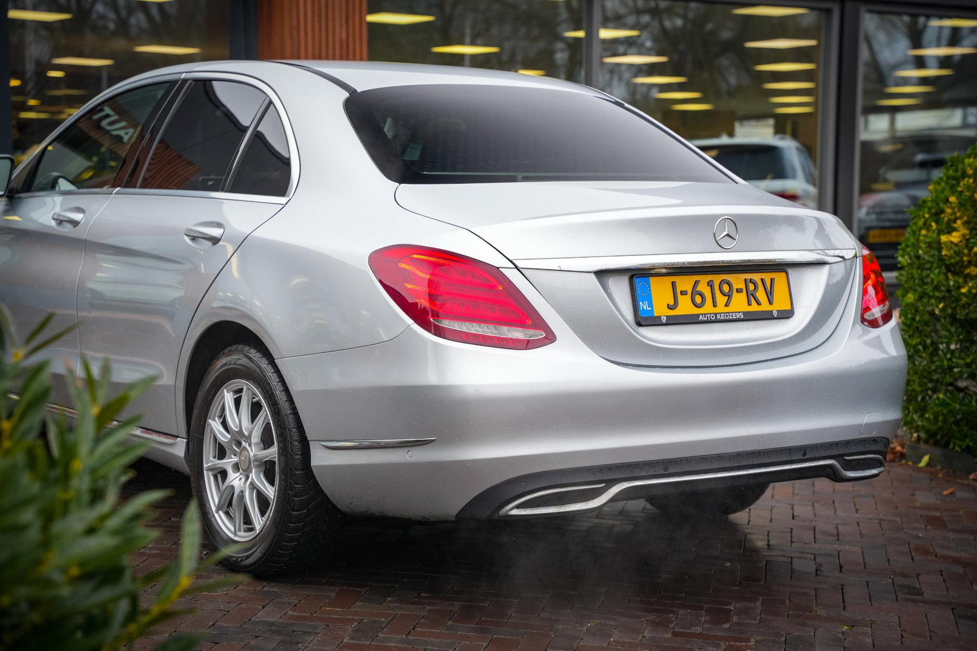 Mercedes-Benz C-Klasse 180 Prestige Edition C 2014 IRIDIUM SILVER - METALLIC FINISH (775U) 29