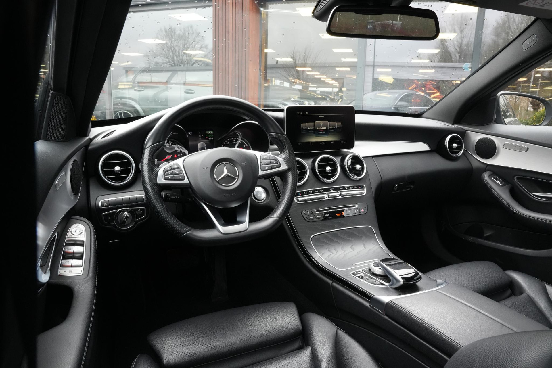 Mercedes-Benz C-Klasse 350 e 2018 SELENITE GRAY - METALLIC PAINT (992U) 2