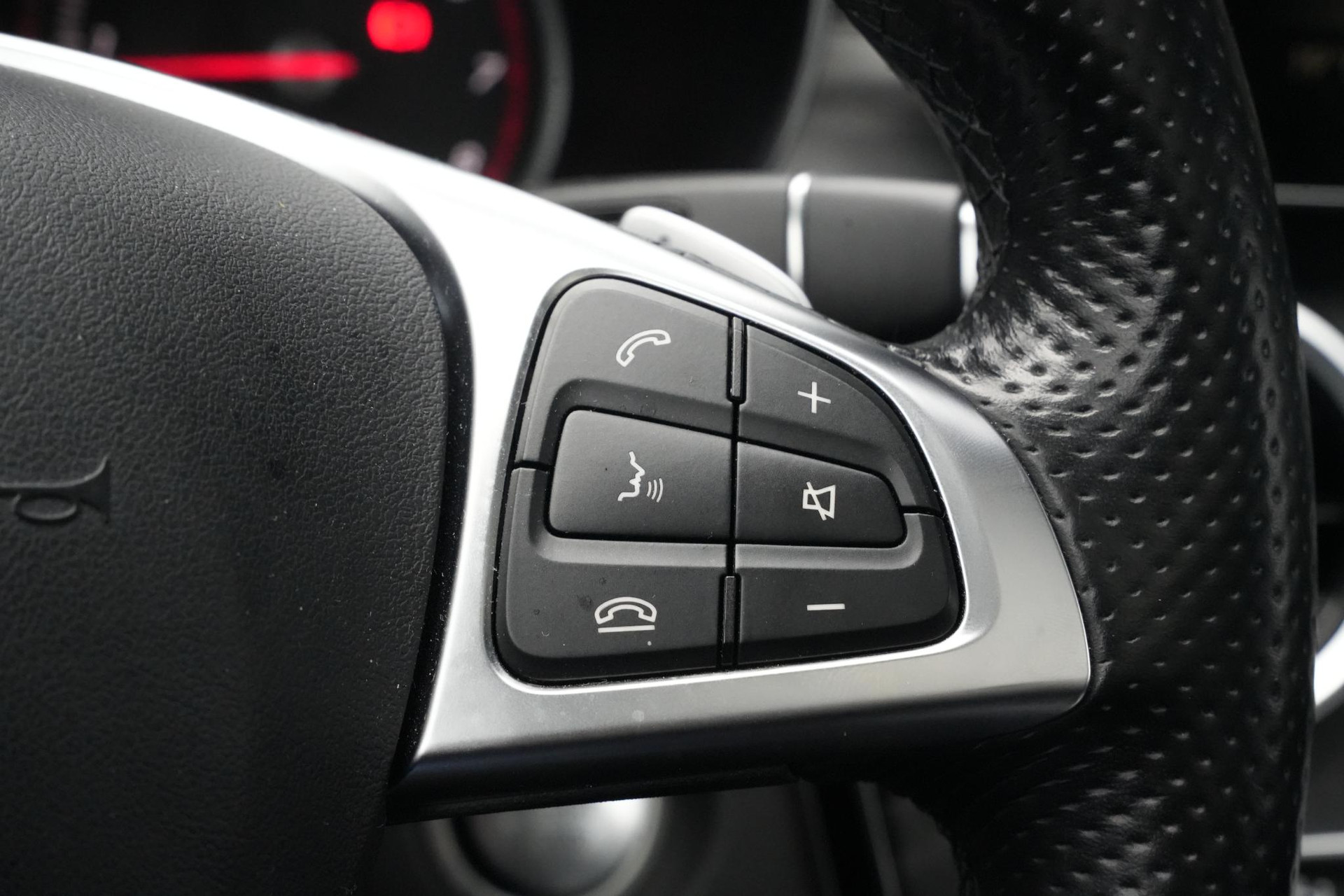 Mercedes-Benz C-Klasse 350 e 2018 SELENITE GRAY - METALLIC PAINT (992U) 33