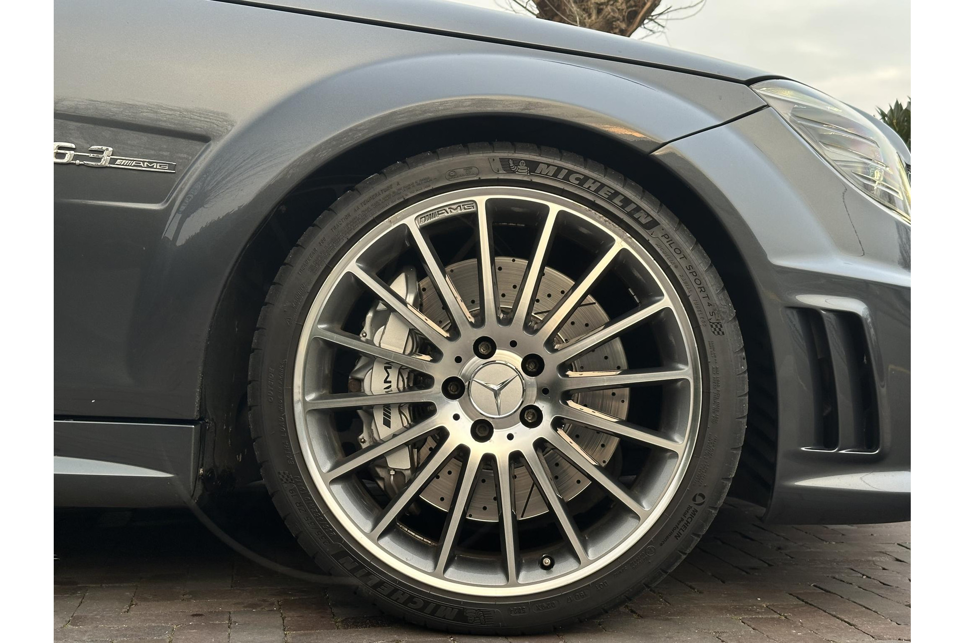 Mercedes-Benz C-Klasse AMG 63 2008 TENORITE GRAY METALLIC PAINT (755U) 11