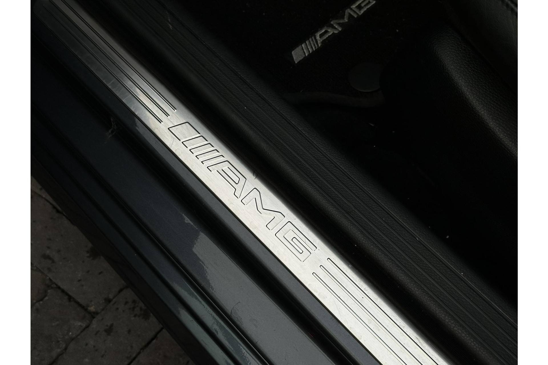 Mercedes-Benz C-Klasse AMG 63 2008 TENORITE GRAY METALLIC PAINT (755U) 19