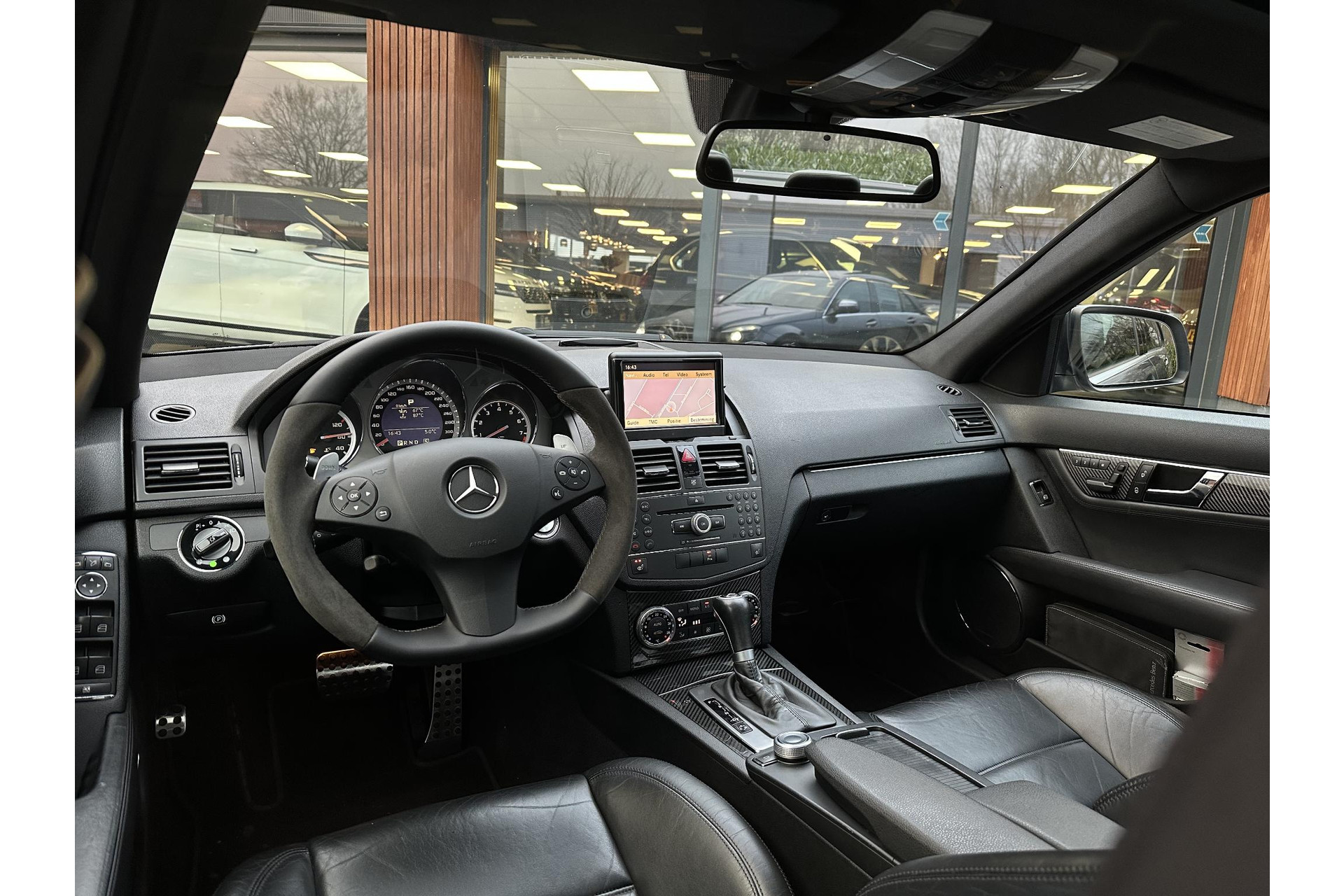 Mercedes-Benz C-Klasse AMG 63 2008 TENORITE GRAY METALLIC PAINT (755U) 2