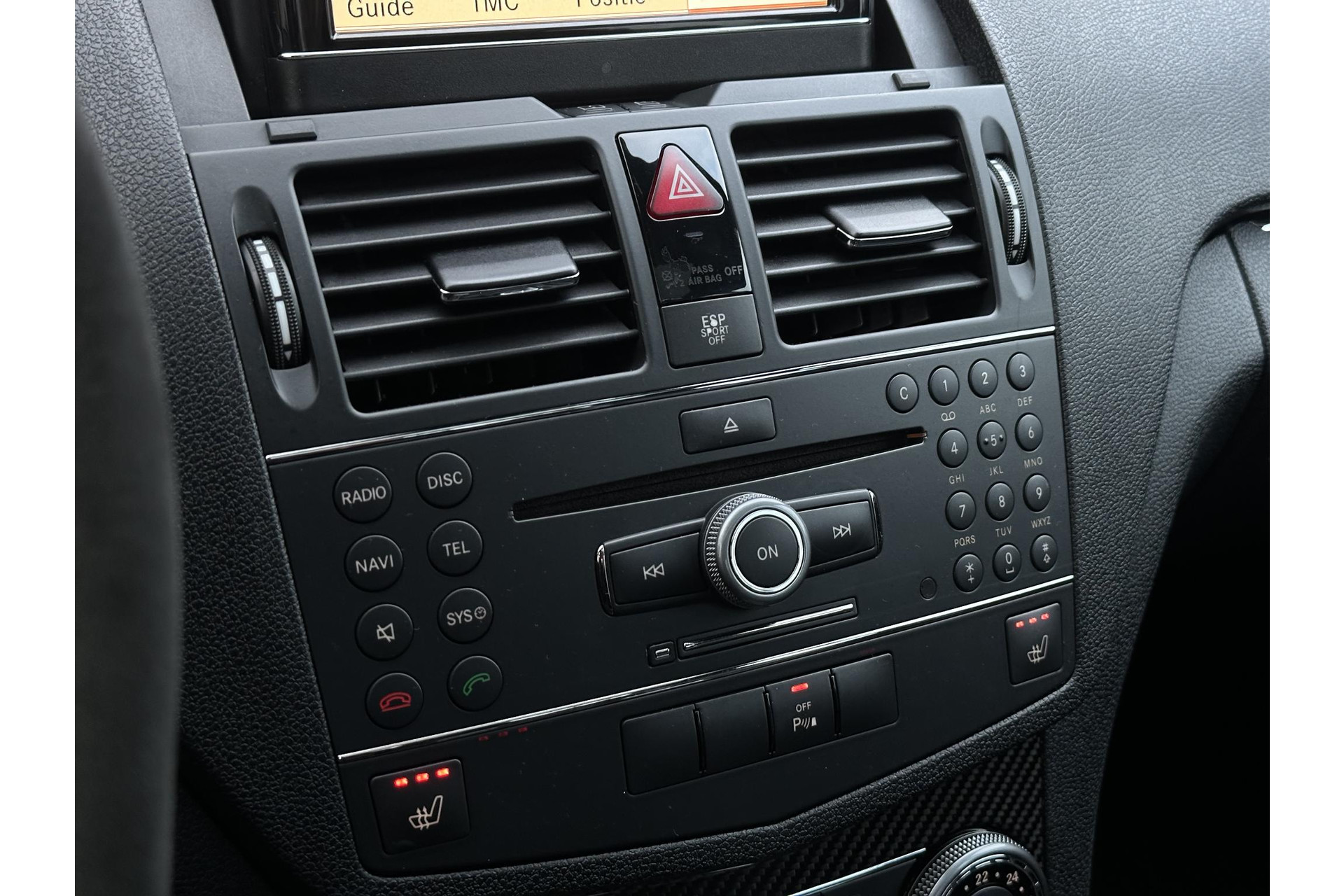 Mercedes-Benz C-Klasse AMG 63 2008 TENORITE GRAY METALLIC PAINT (755U) 26