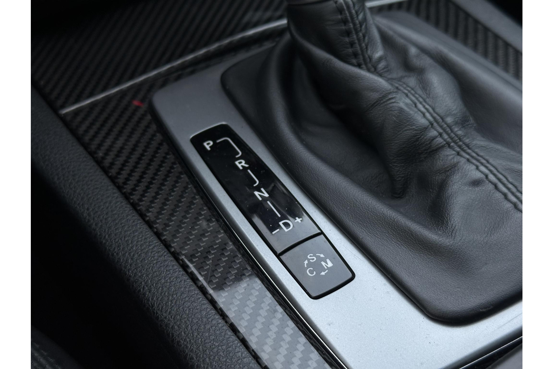 Mercedes-Benz C-Klasse AMG 63 2008 TENORITE GRAY METALLIC PAINT (755U) 34