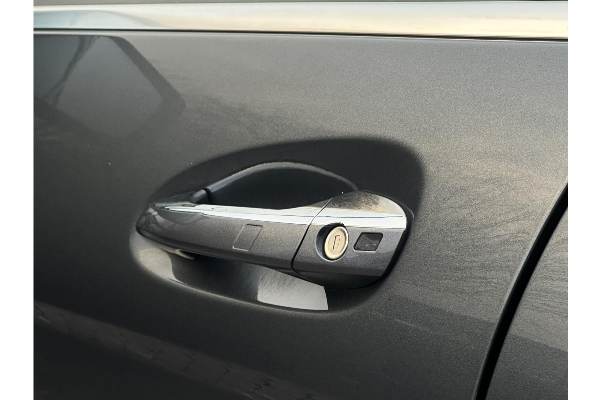 Mercedes-Benz C-Klasse AMG 63 2008 TENORITE GRAY METALLIC PAINT (755U) 41