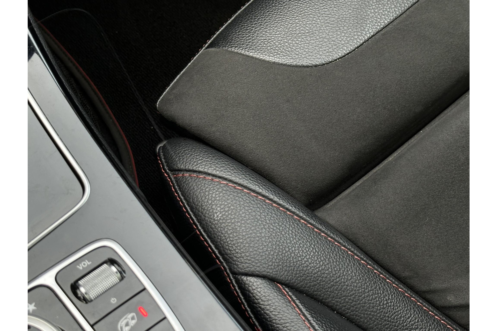 Mercedes-Benz C-Klasse Estate AMG 43 4MATIC 2016  26