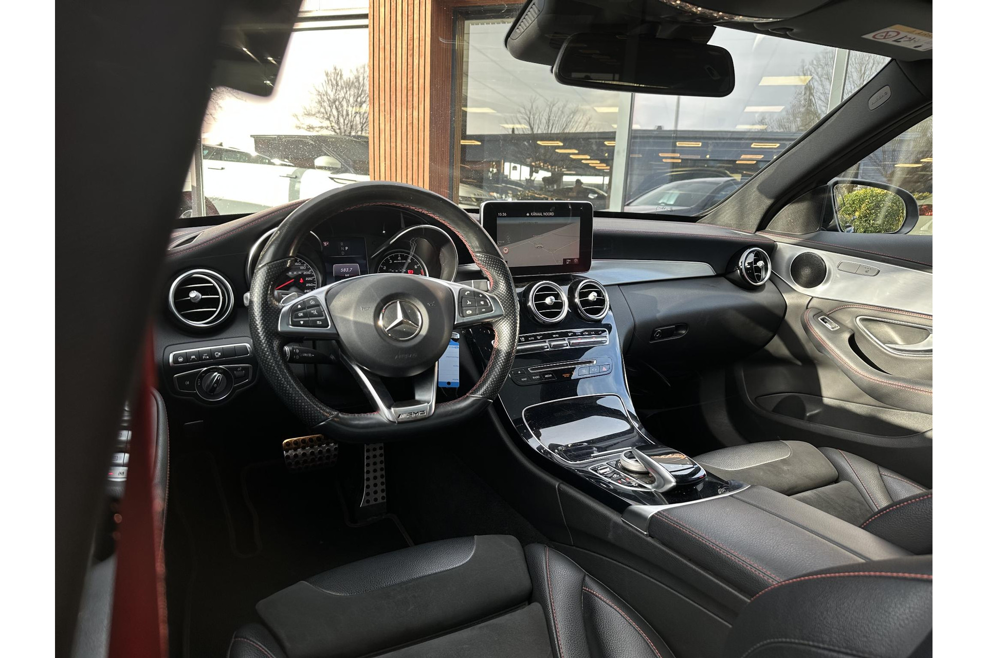 Mercedes-Benz C-Klasse Estate AMG 43 4MATIC 2016  8