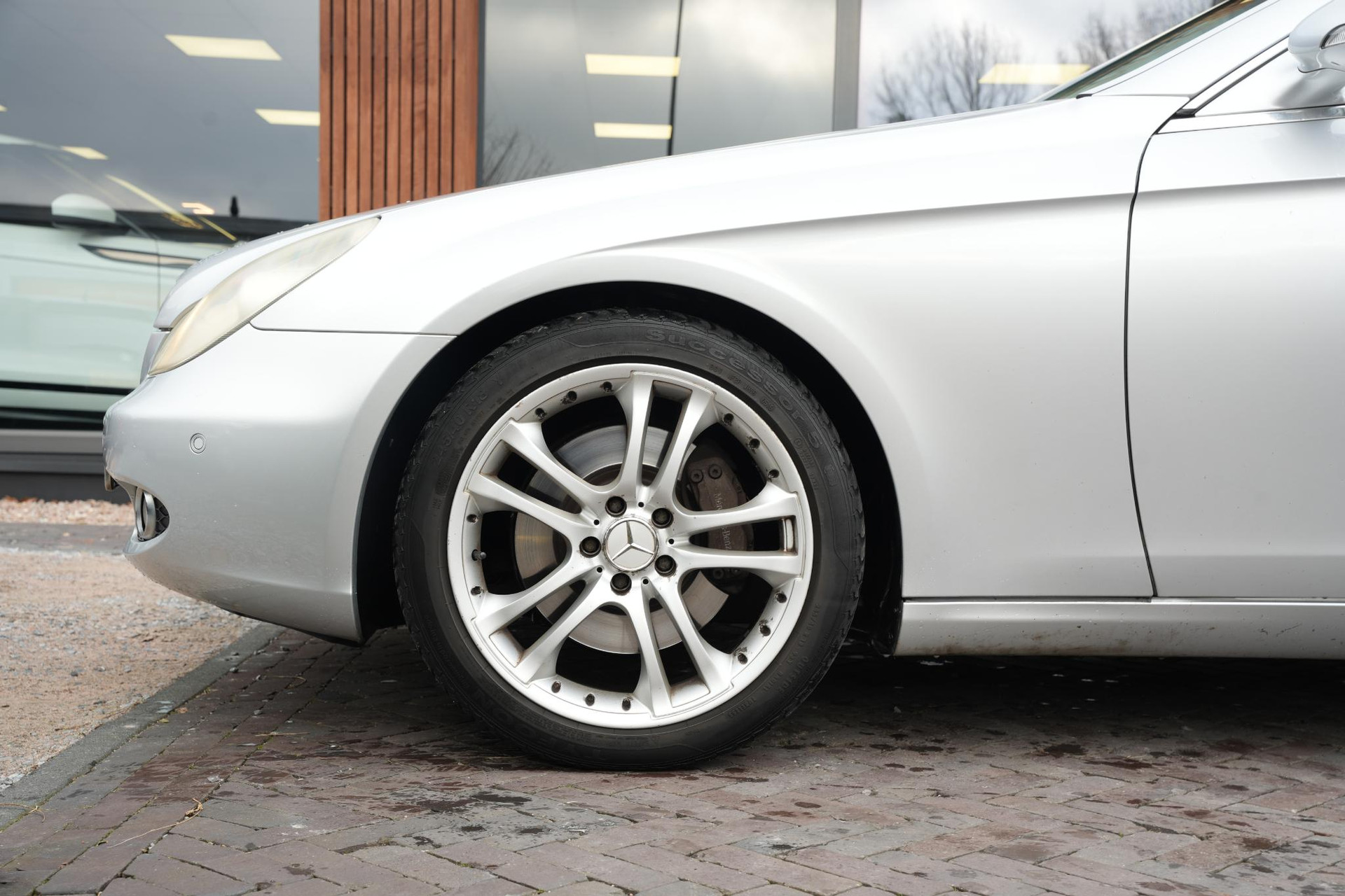 Mercedes-Benz CLS-Klasse 350 2005 IRIDIUM SILVER - METALLIC FINISH (775U) 11