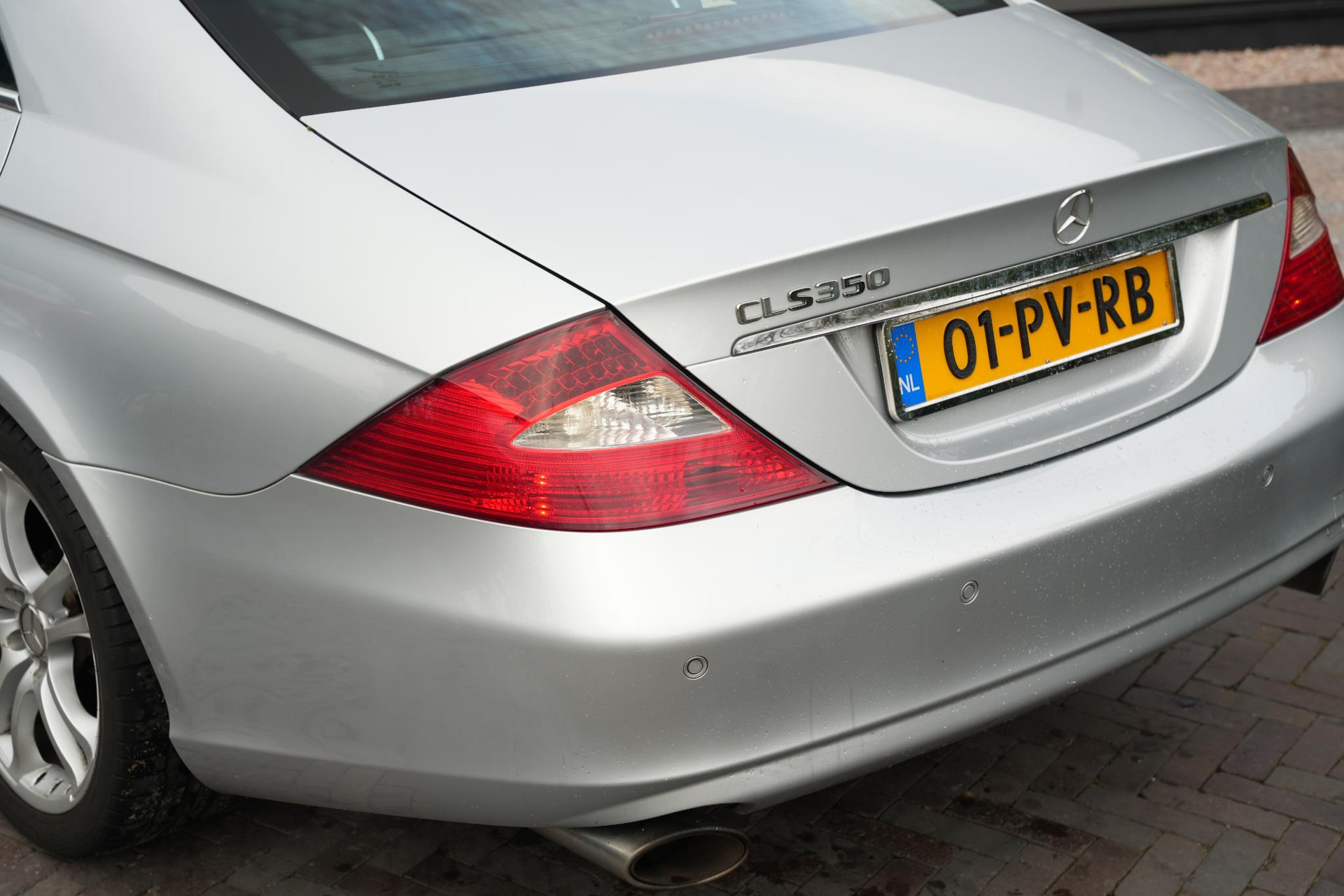 Mercedes-Benz CLS-Klasse 350 2005 IRIDIUM SILVER - METALLIC FINISH (775U) 13