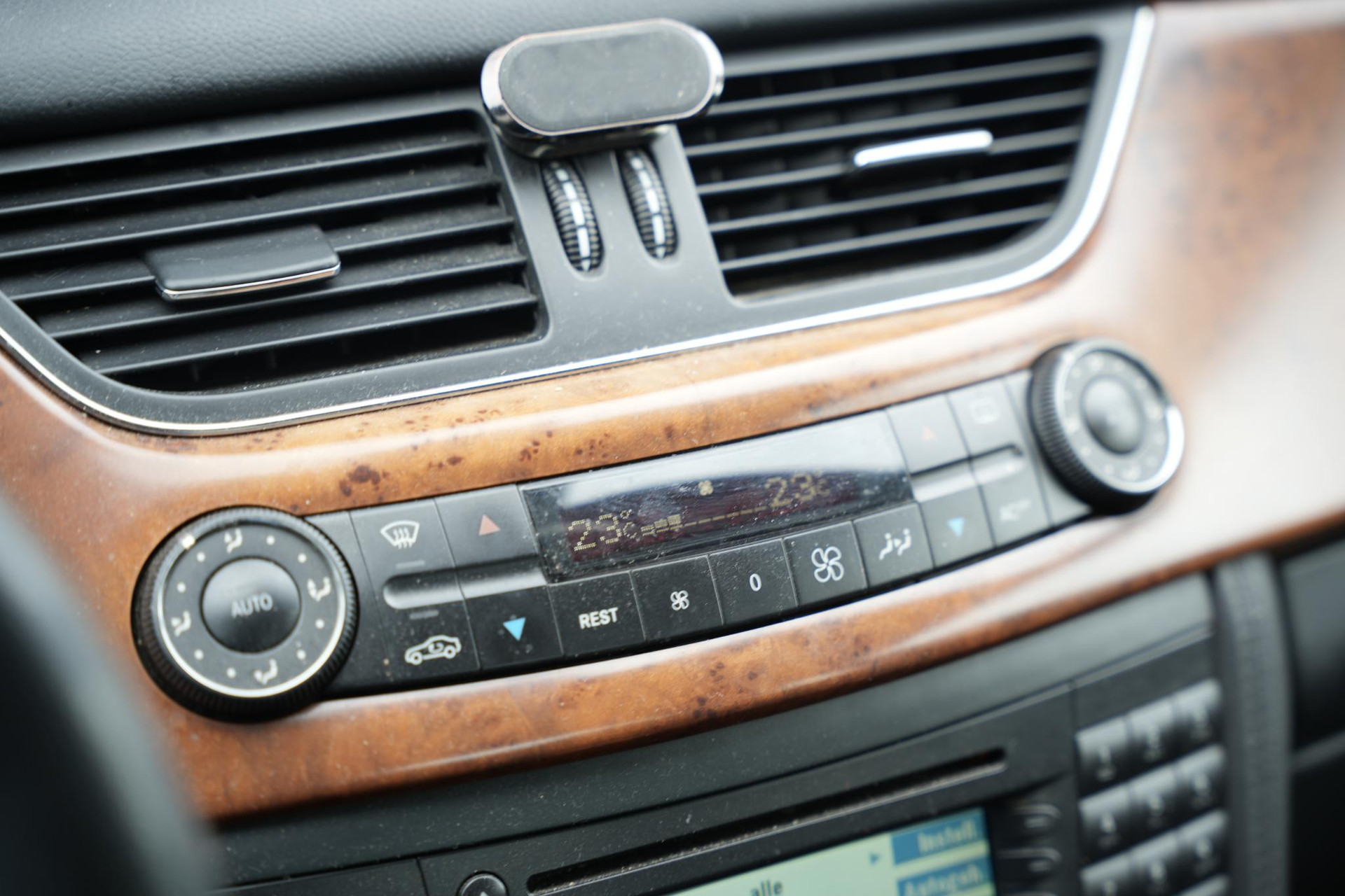 Mercedes-Benz CLS-Klasse 350 2005 IRIDIUM SILVER - METALLIC FINISH (775U) 19