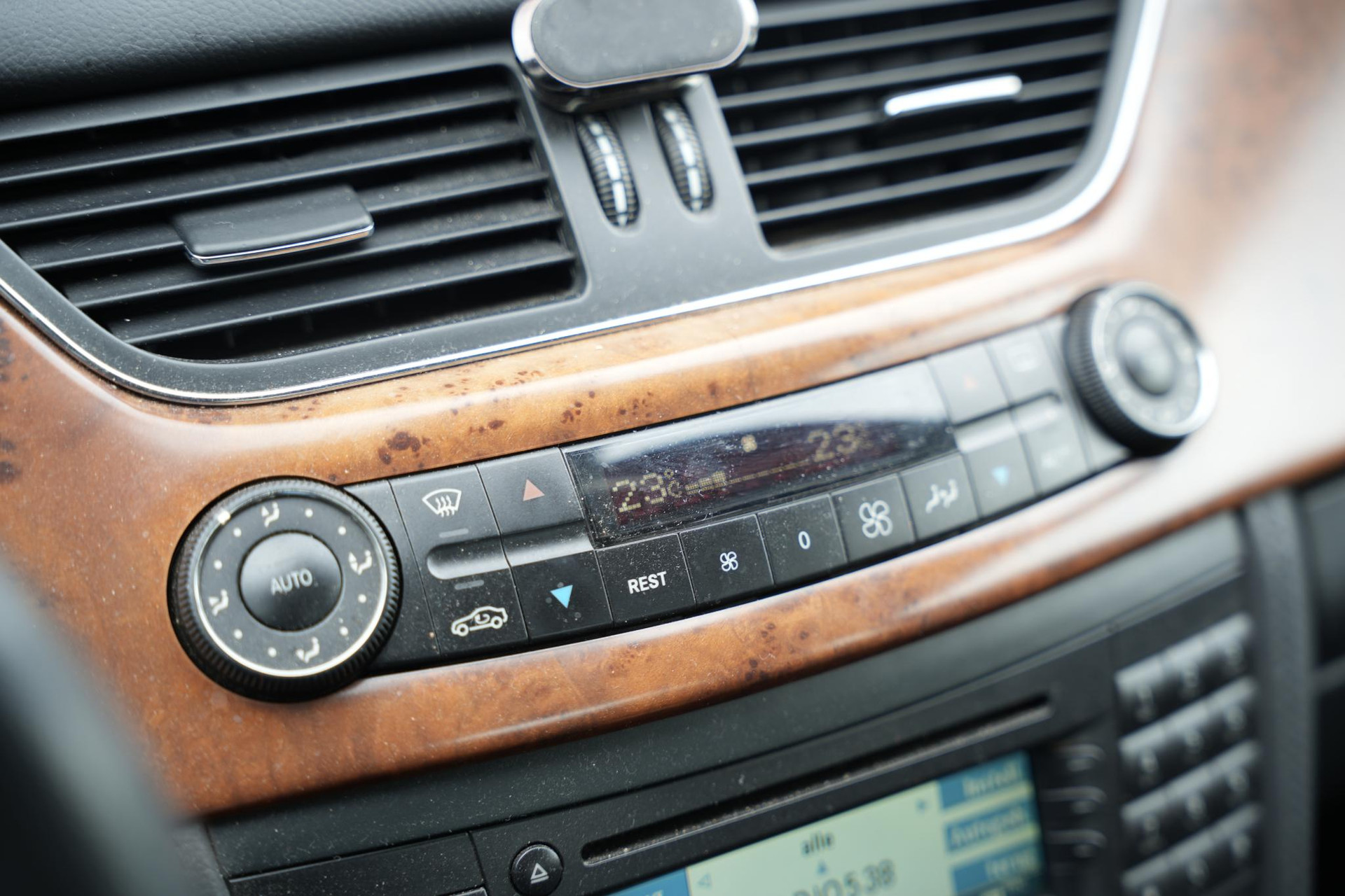 Mercedes-Benz CLS-Klasse 350 2005 IRIDIUM SILVER - METALLIC FINISH (775U) 21