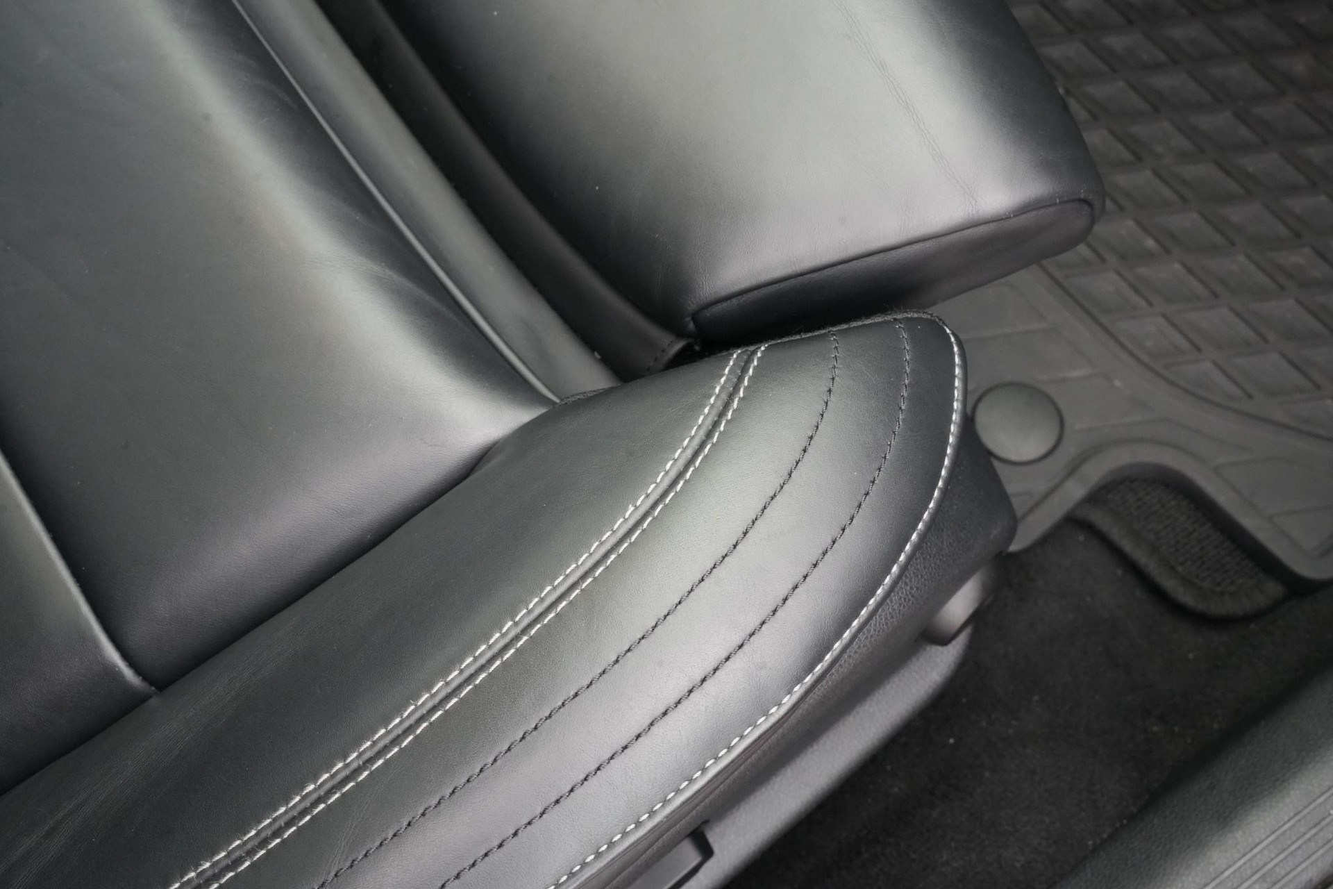 Mercedes-Benz E-Klasse 220 d Business Solution AMG 2018 SELENITE GRAY - METALLIC PAINT (992U) 21