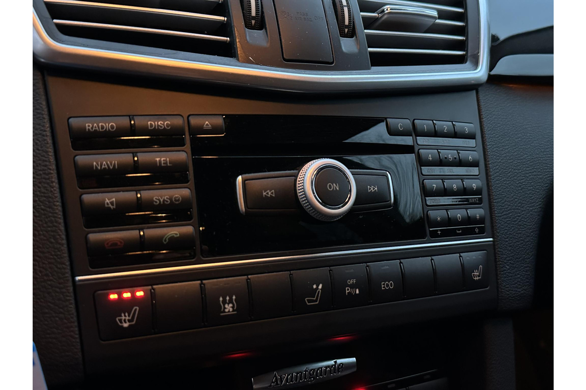 Mercedes-Benz E-Klasse Estate 220 CDI Business Class Avantgarde 2011 INDIUM GRAY METALLIC FINISH (963U) 23