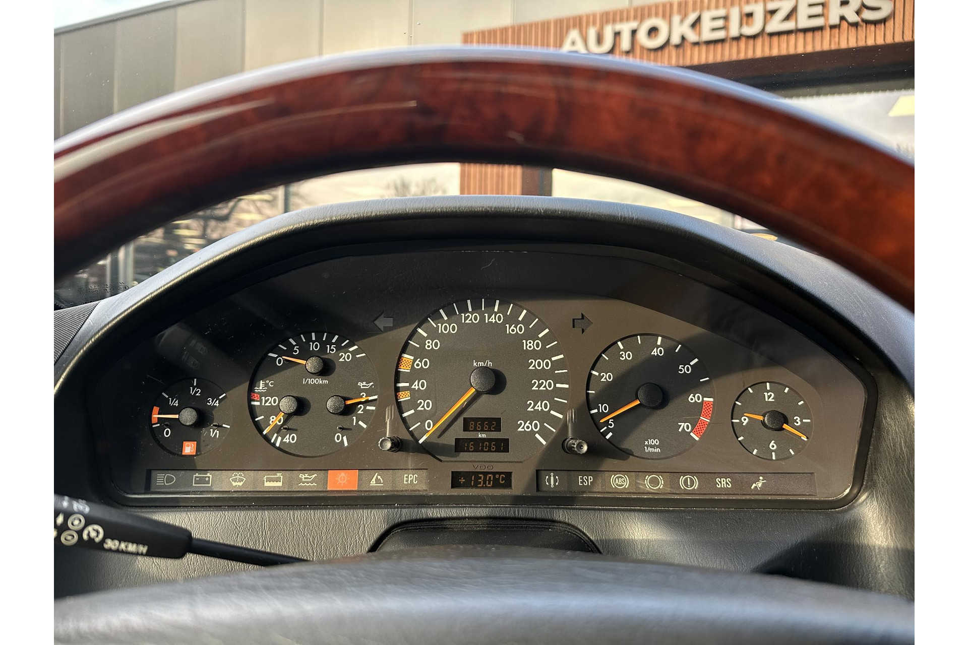 Mercedes-Benz SL-Klasse Cabrio 500 1996 GREEN BLACK METALLIC (189U) 13