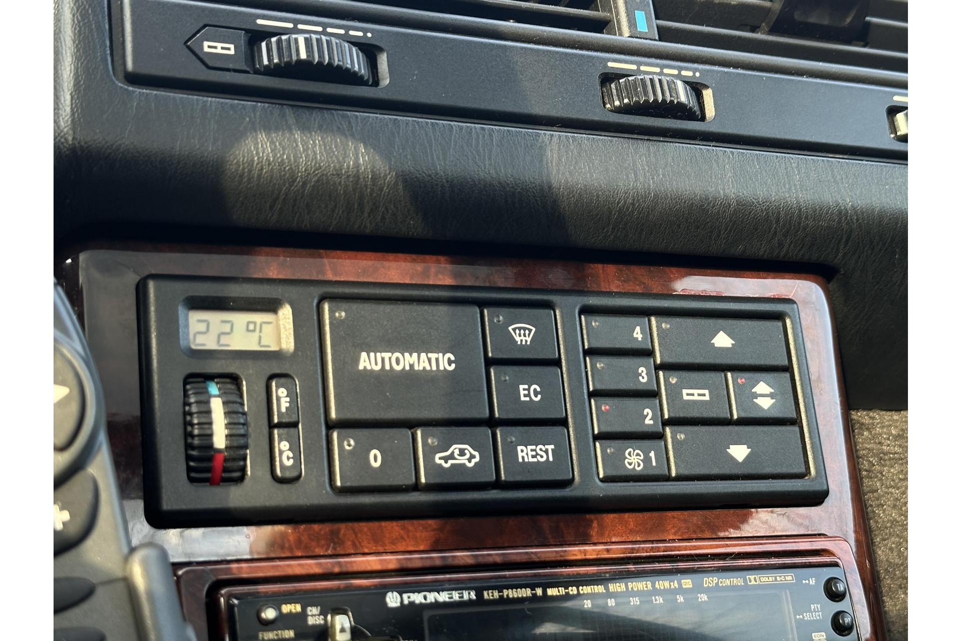 Mercedes-Benz SL-Klasse Cabrio 500 1996 GREEN BLACK METALLIC (189U) 16